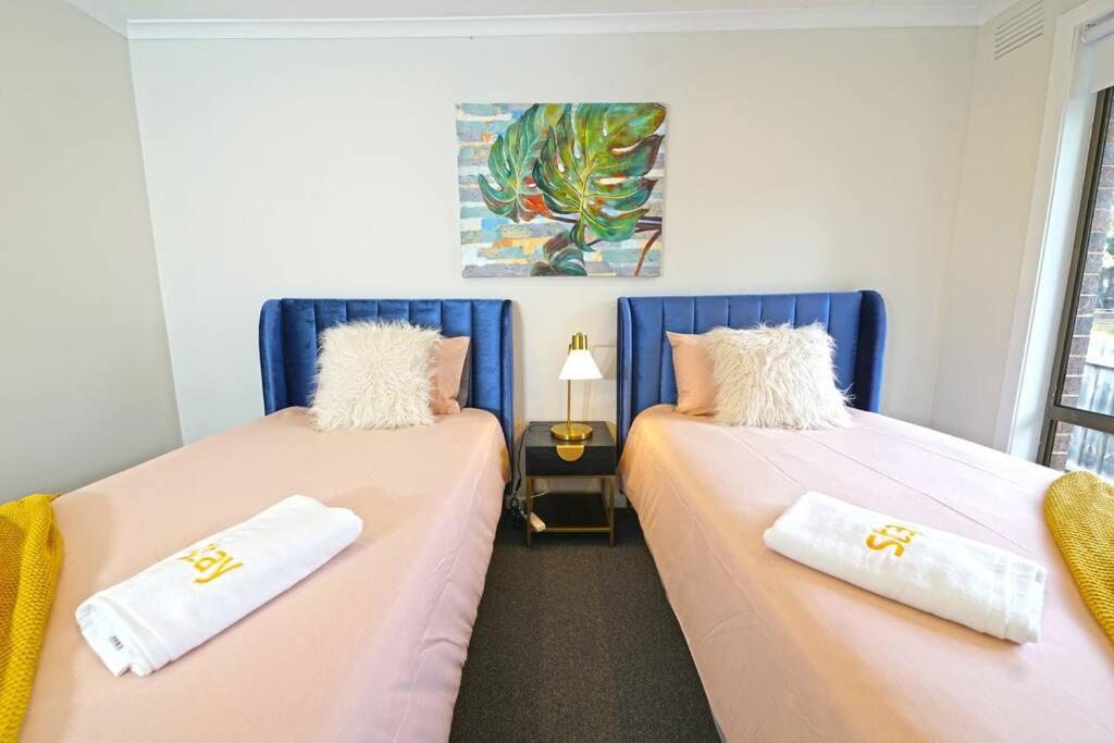 Maroondah 3BR Brick Entire Home Free Wi-Fi Parking