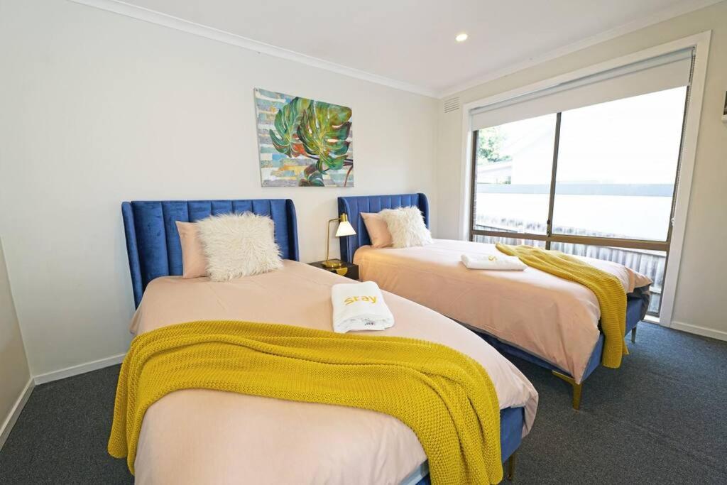 Maroondah 3BR Brick Entire Home Free Wi-Fi Parking