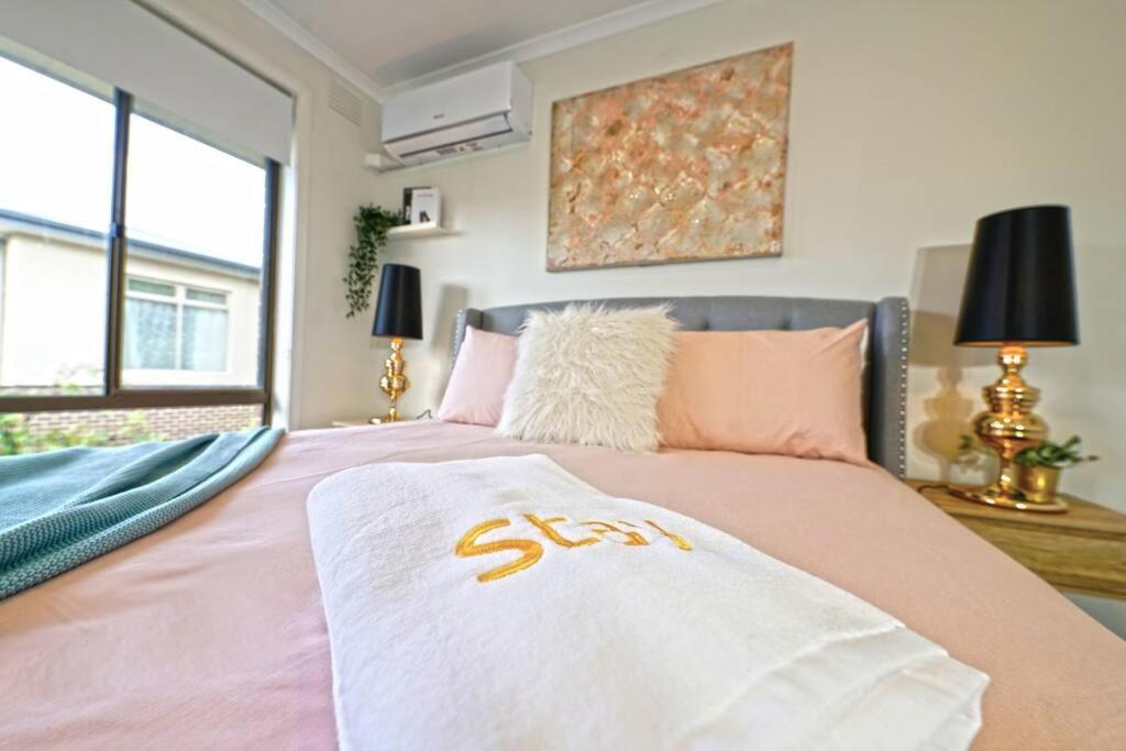 Maroondah 3BR Brick Entire Home Free Wi-Fi Parking