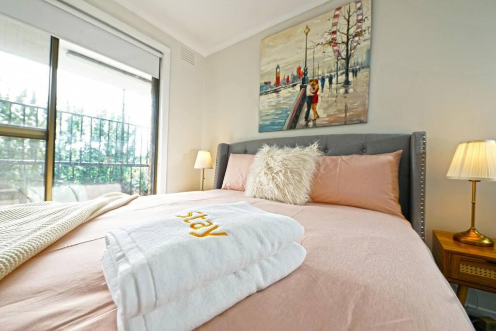 Maroondah 3BR Brick Entire Home Free Wi-Fi Parking