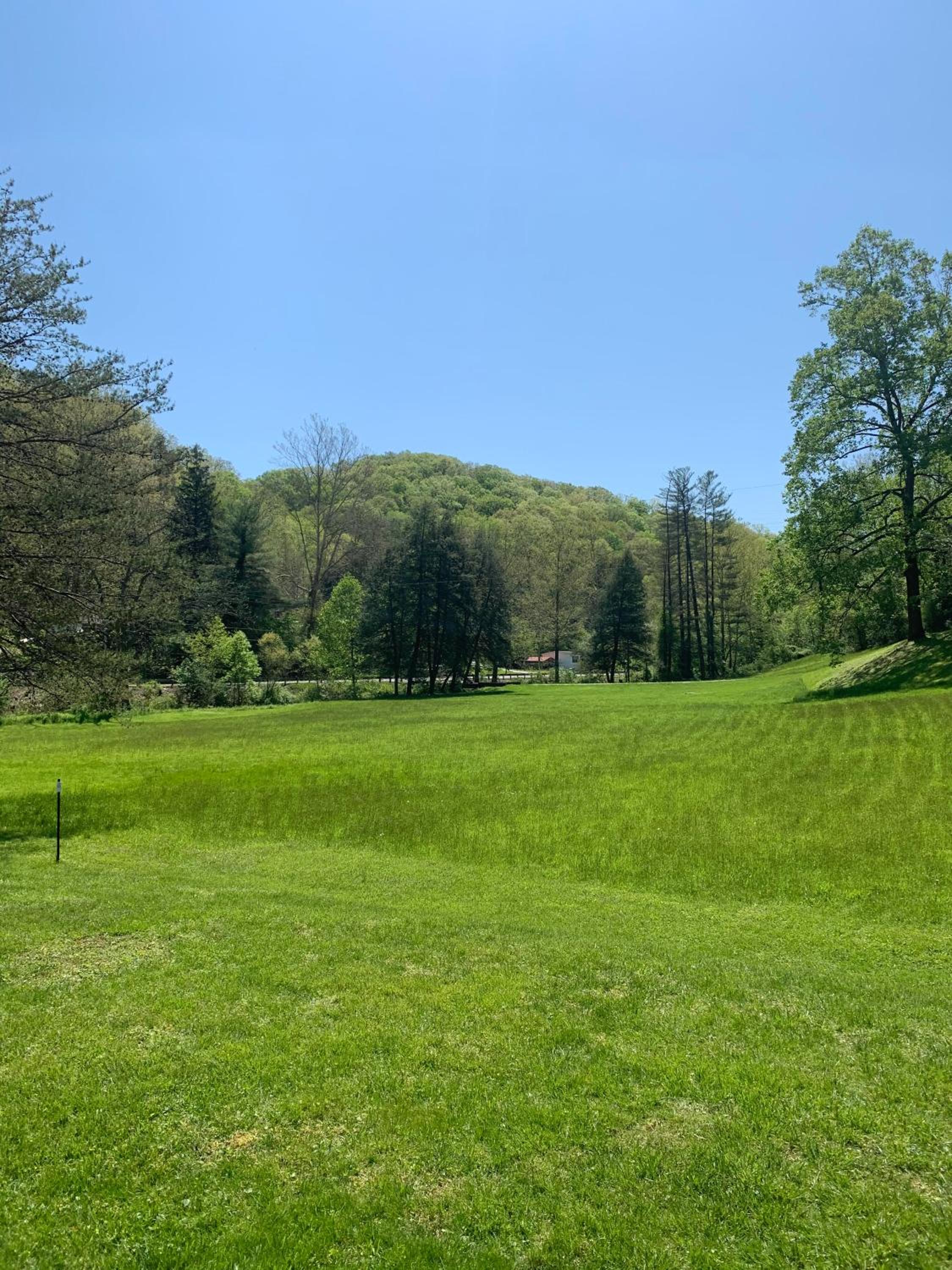 Huntington Vacations - Log Cabin in the Field - Property Image 26
