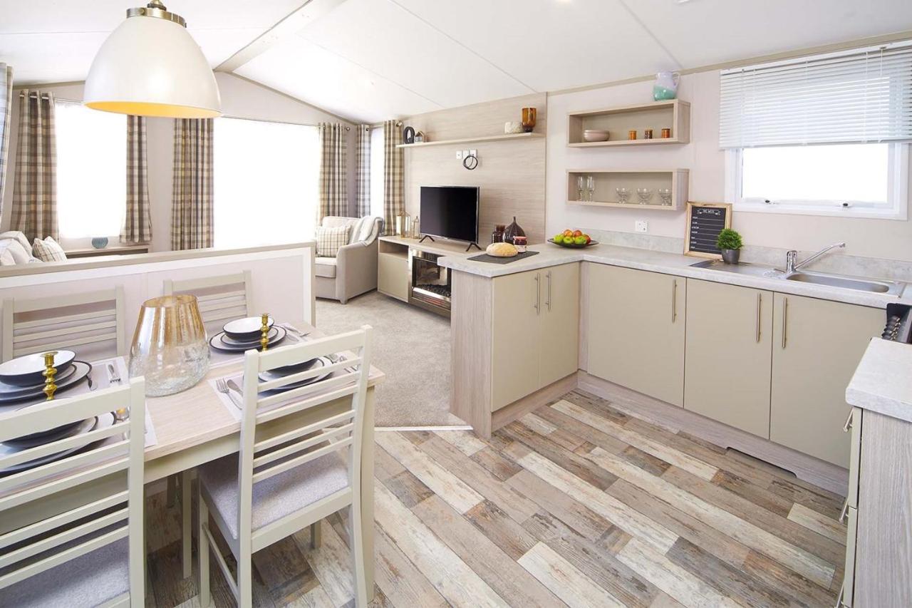 Mersea Island by Away Resorts, 사진 51