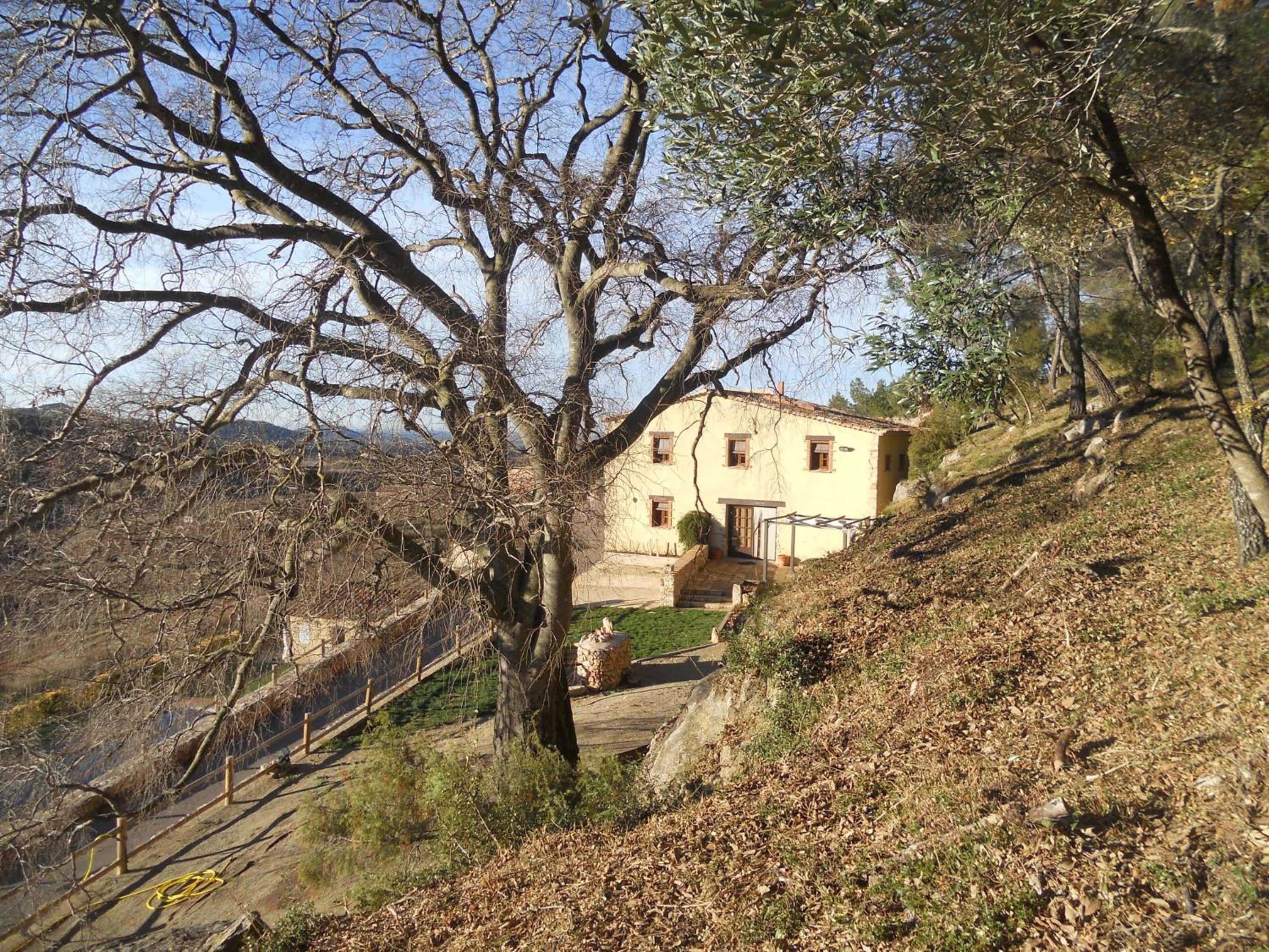 Masía Puigadoll view 3