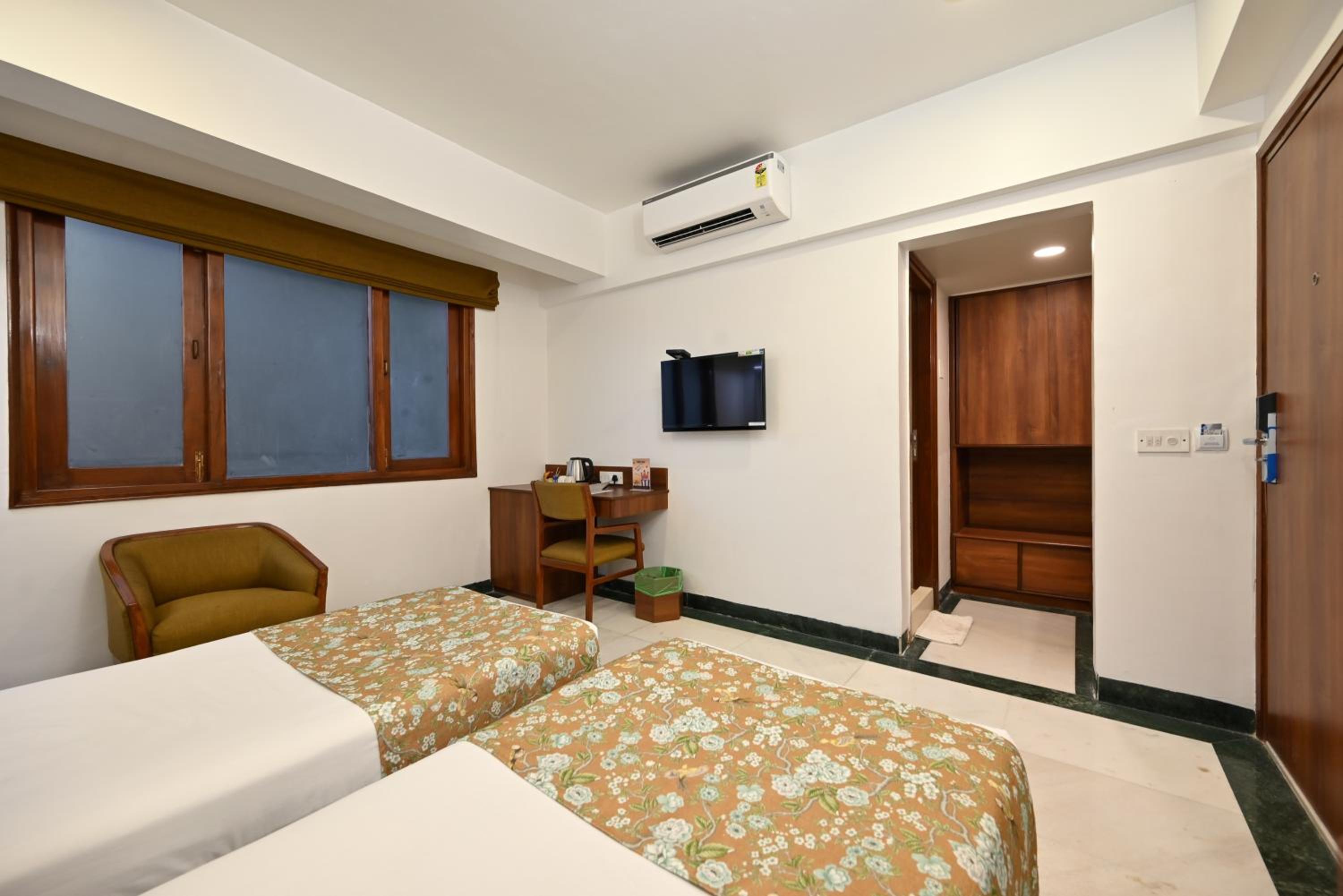 Mumbai Vacations - Hotel Parle International - Property Image 76