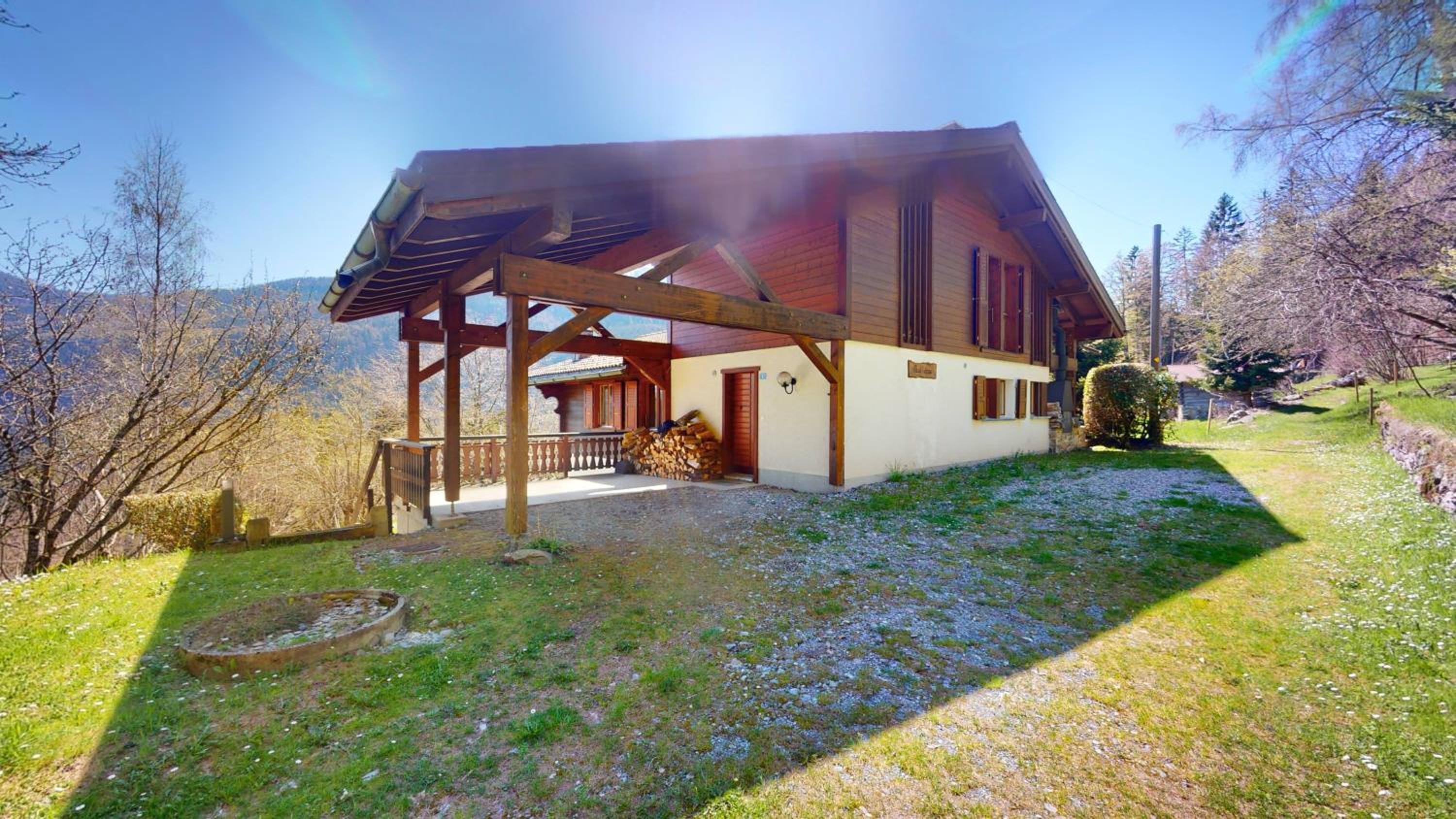 Warm chalet with a nice exterior in Les Marécottes