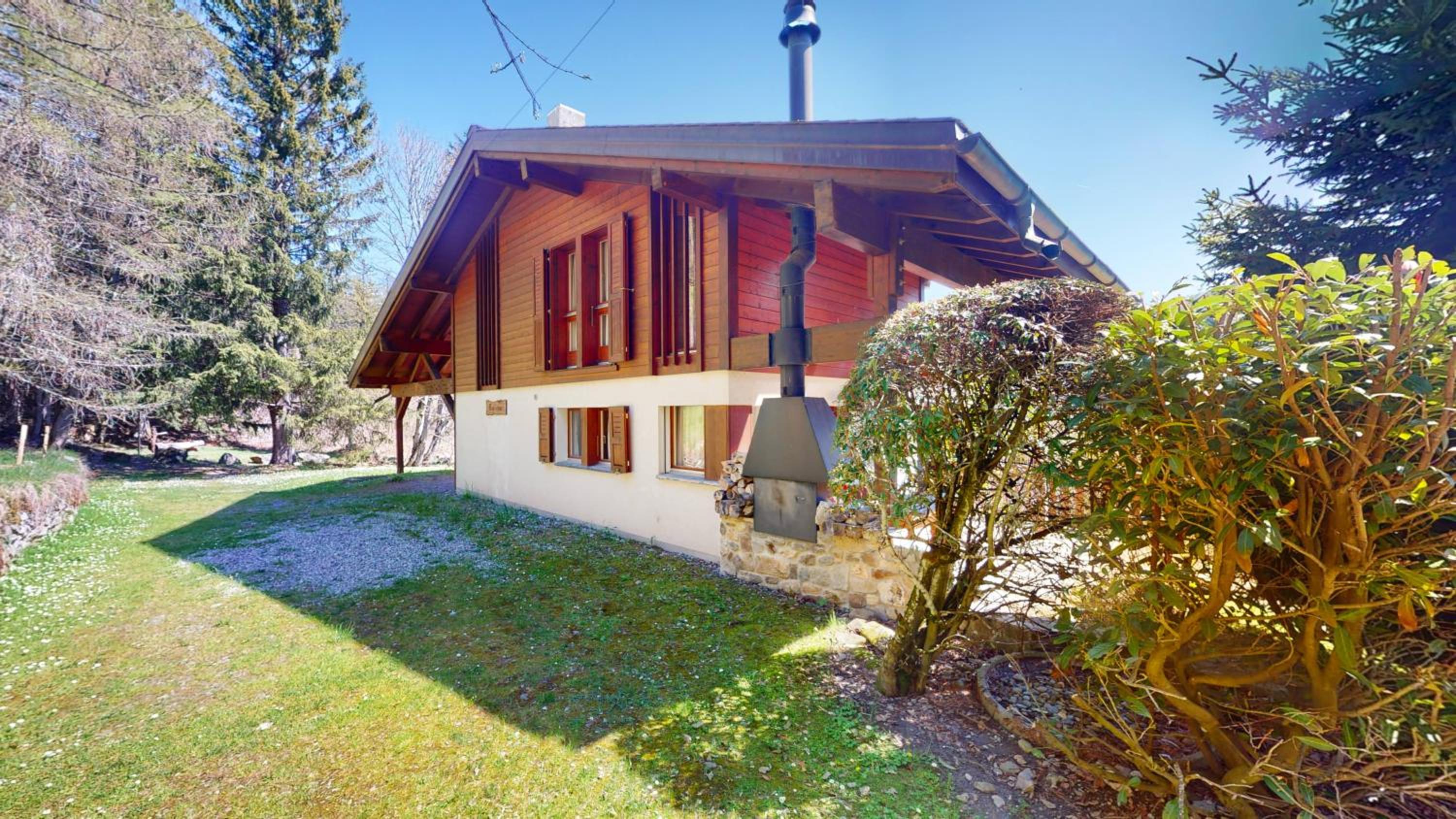 Warm chalet with a nice exterior in Les Marécottes