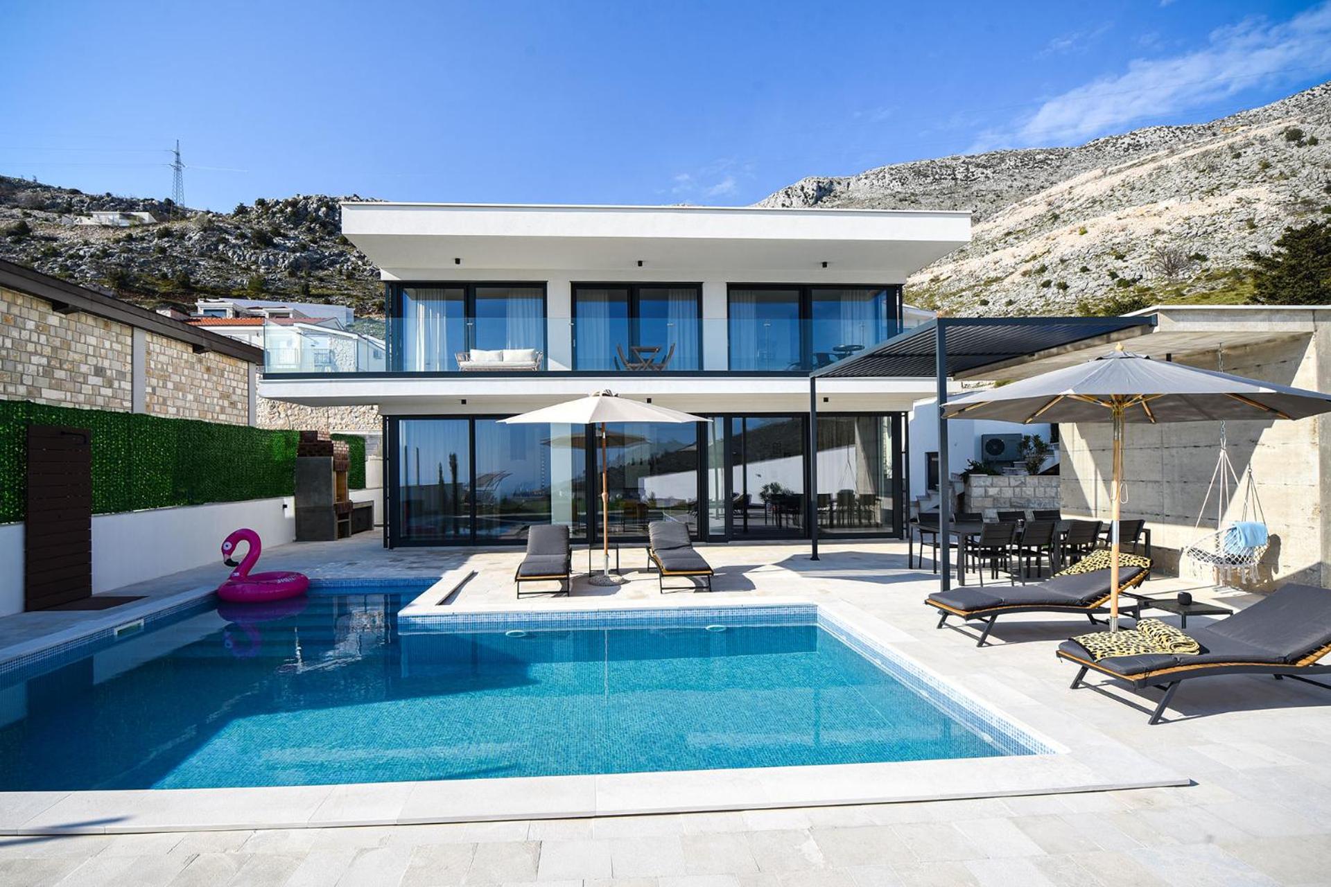 Luxury Villa Mika with private pool near Dubrovnik