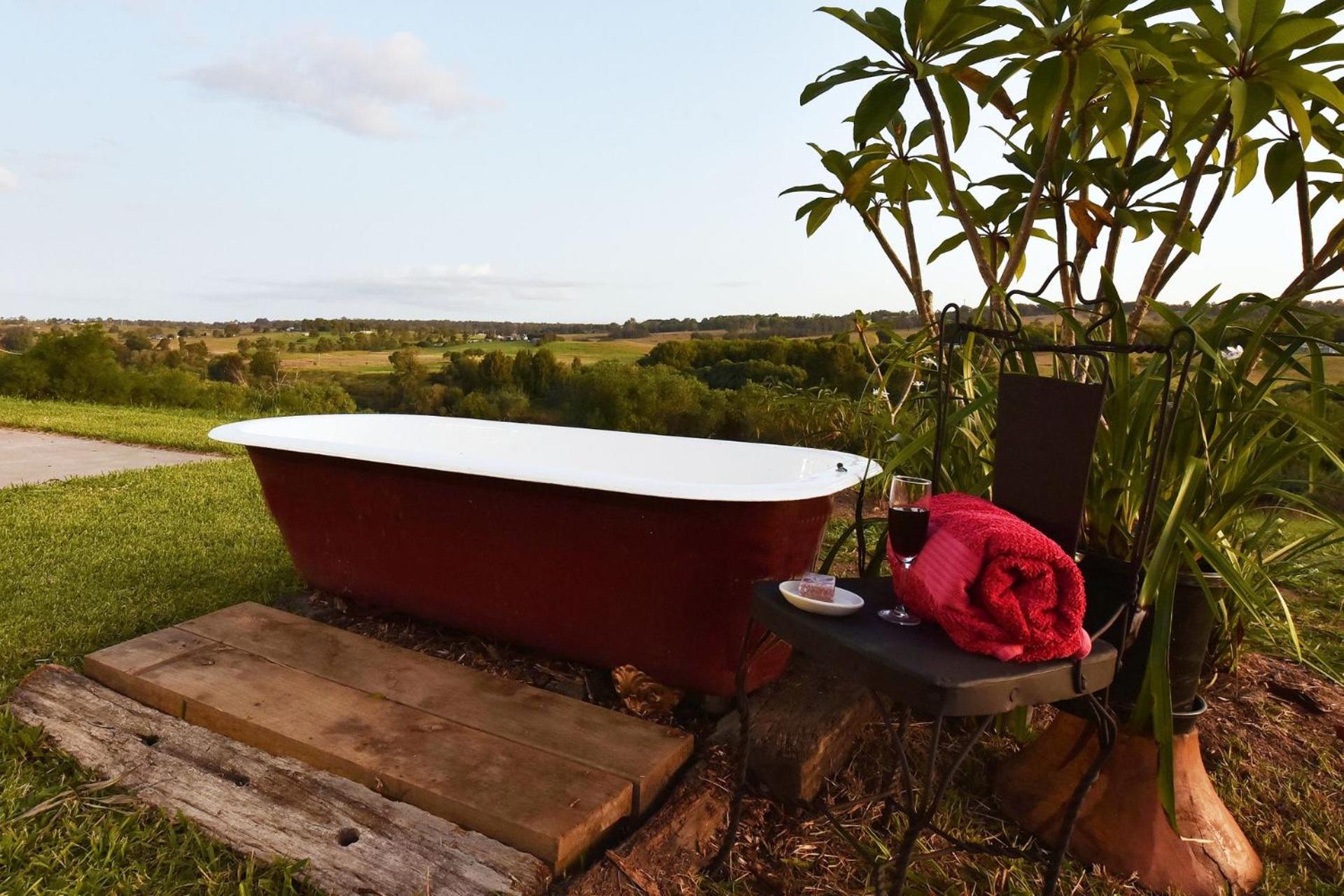 Cranky Corner River View! Where Luxury Meets Nature