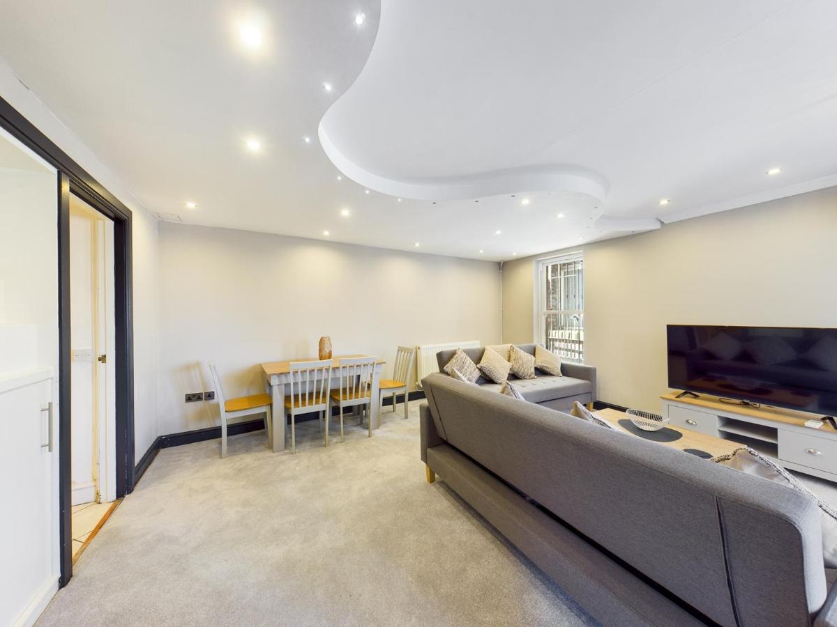 18 Palm Hill, Oxton view 3