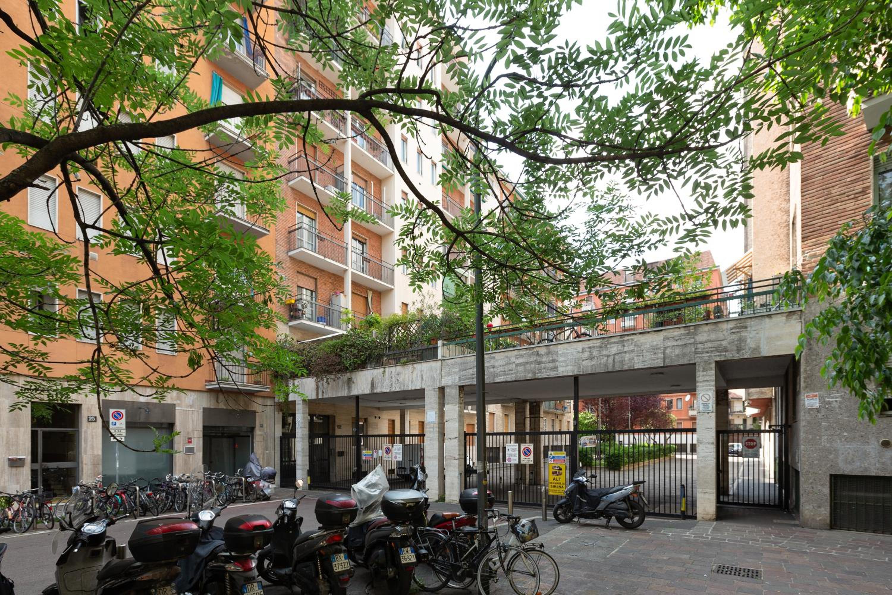 GuestHost - Milano Renovated Studio APTS