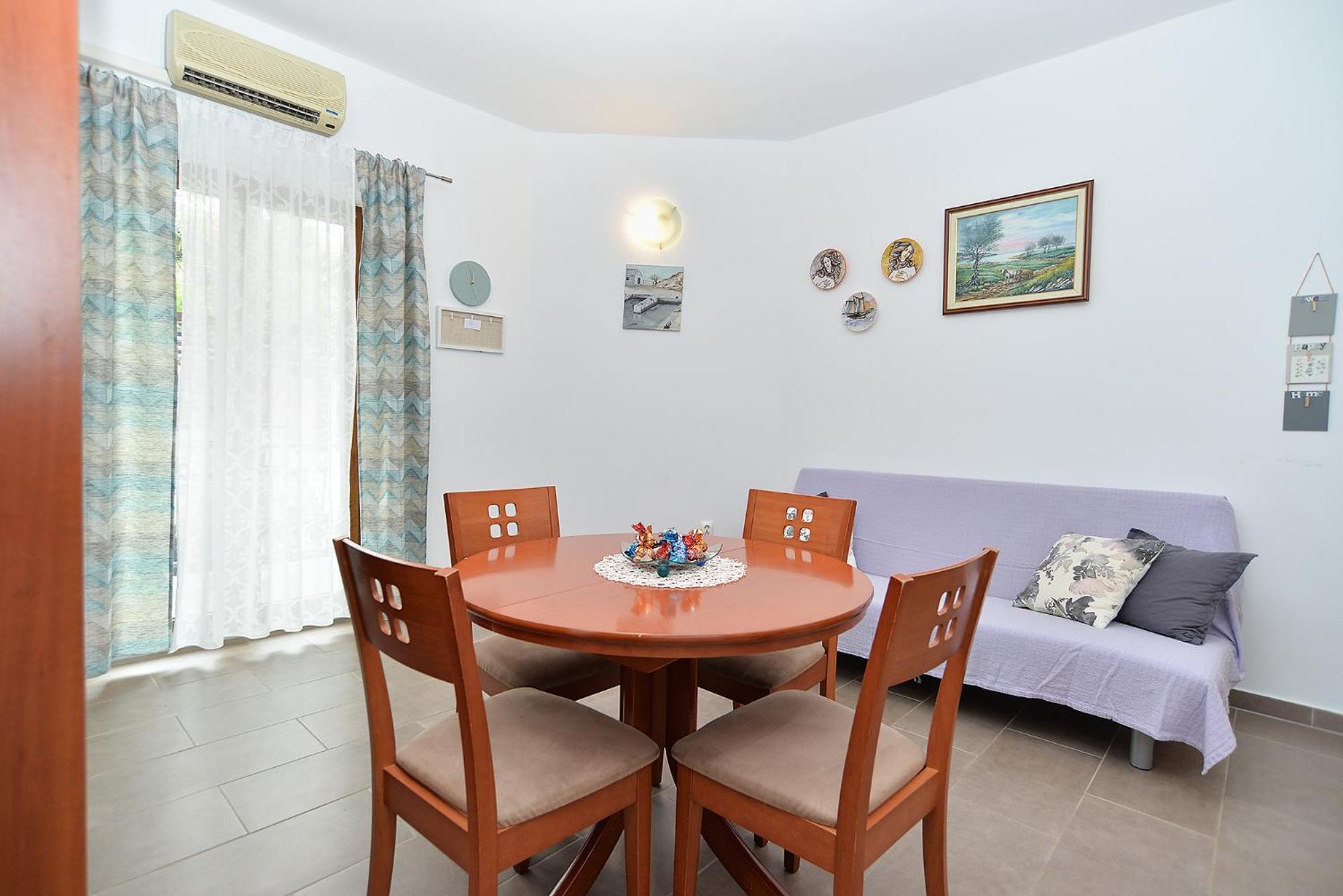 Apartments Mira 1293
