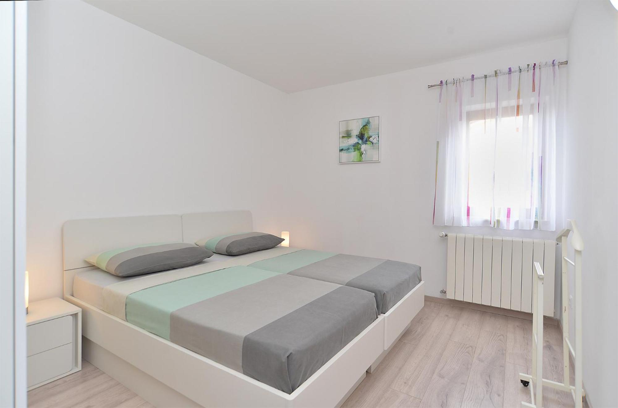 Apartments Mira 1293
