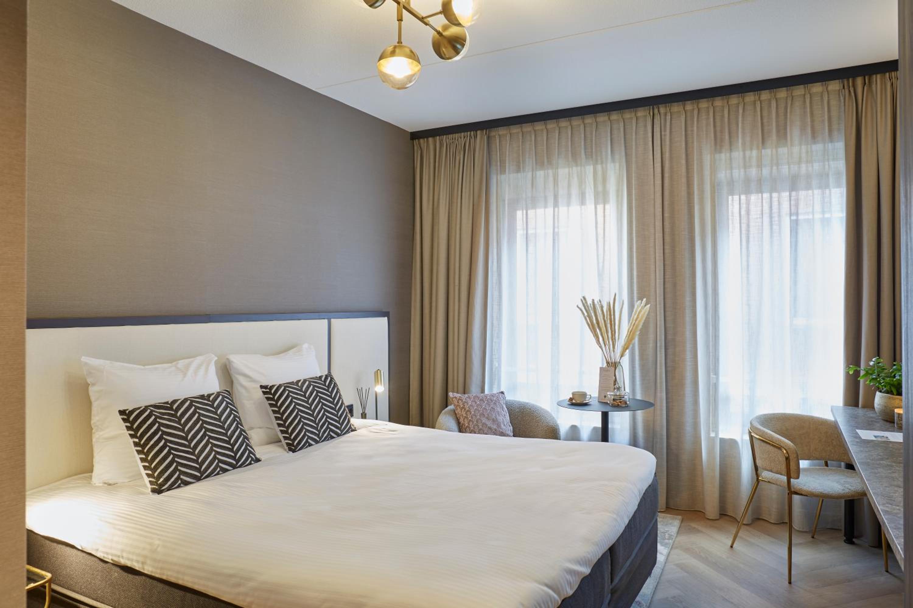 Hotel Breathe Hotel Leiden - Image 1