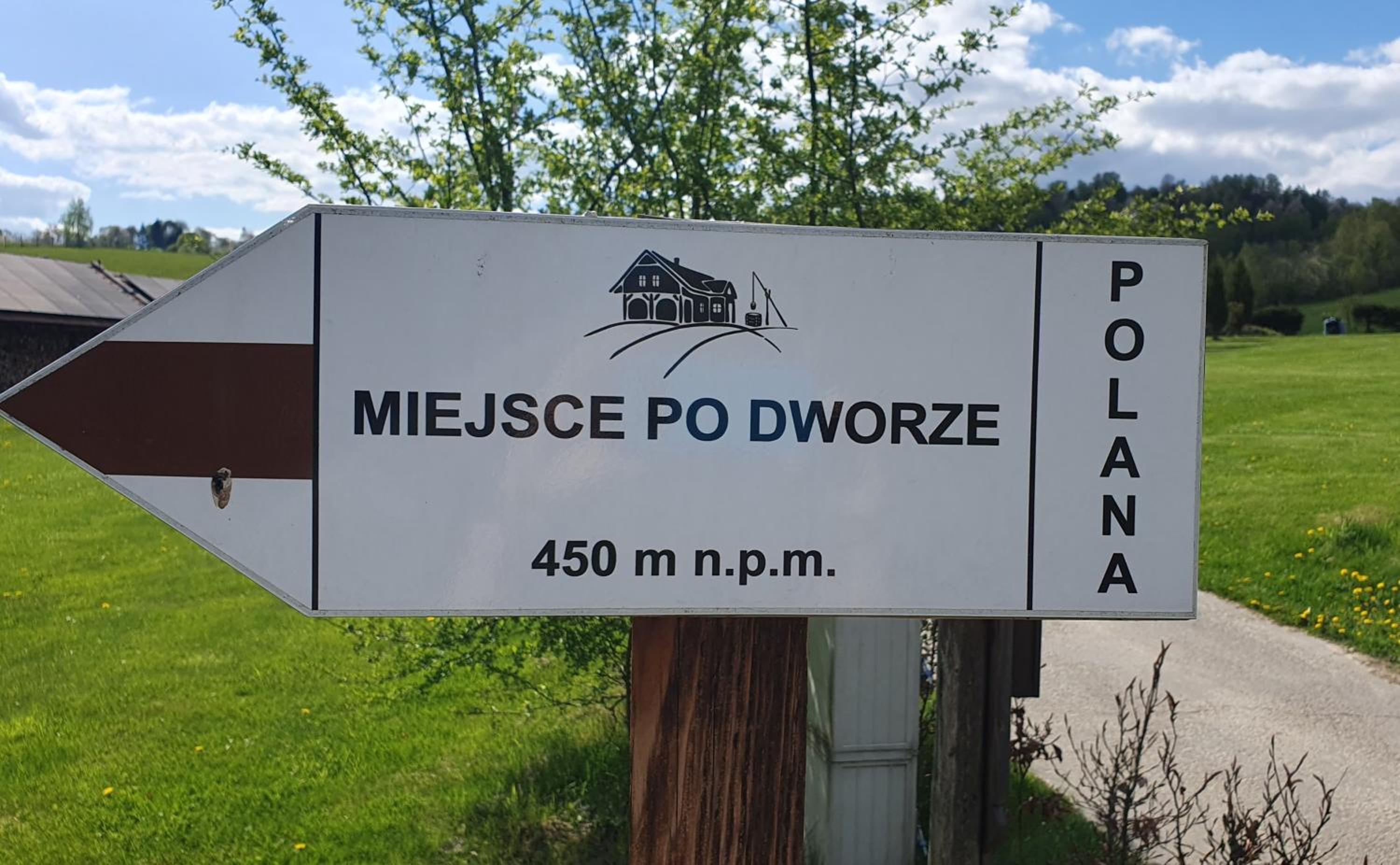 Miejsce po Dworze view 3