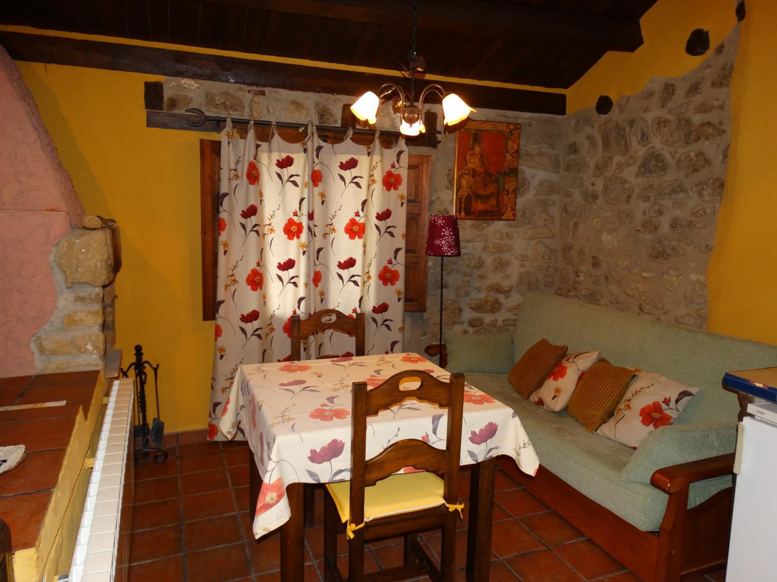 Casa La Cantonera con zona relax jacuzzi view 4