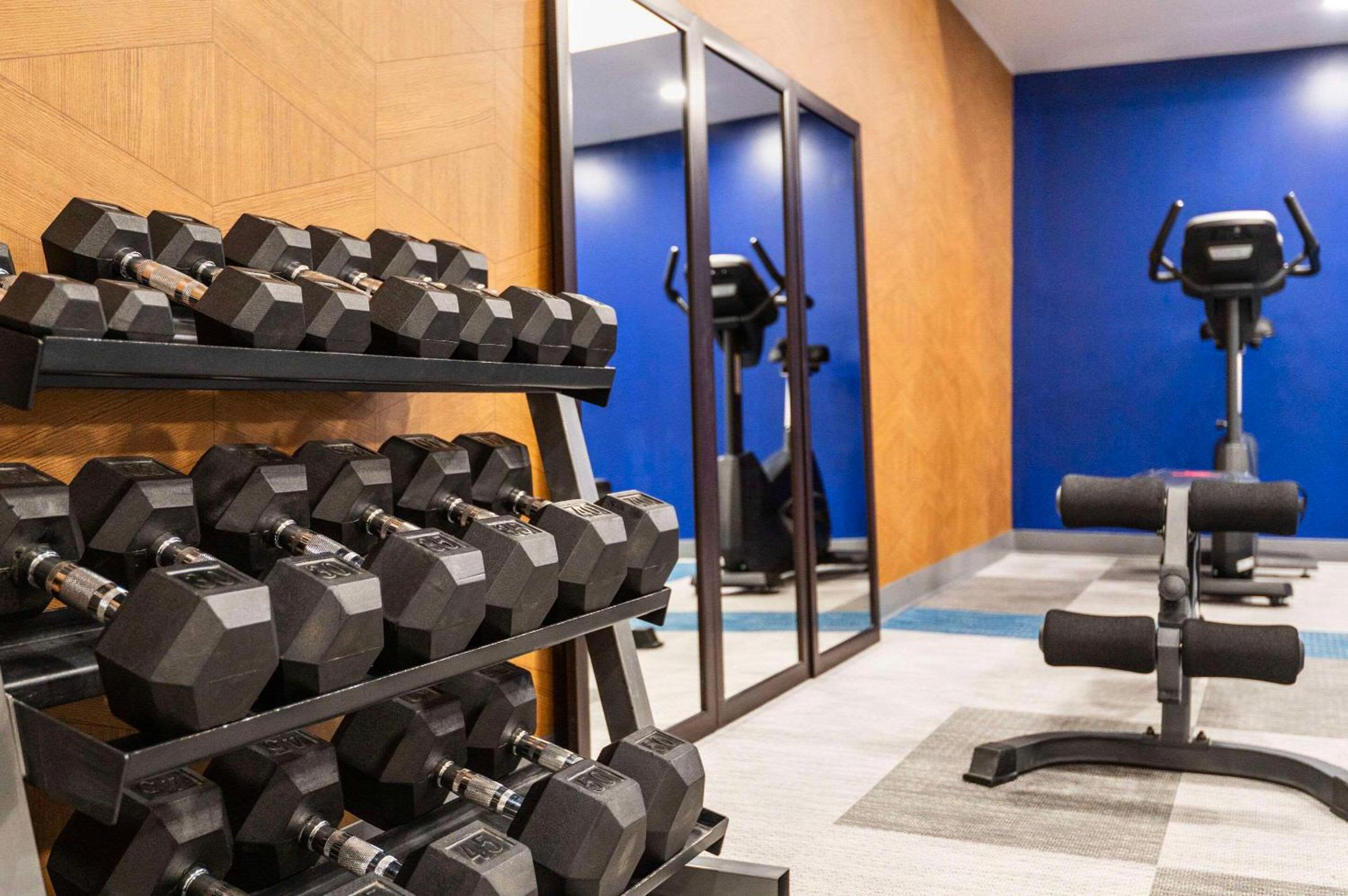 Barrie Vacations - Comfort Inn  Suites - Property Image 2