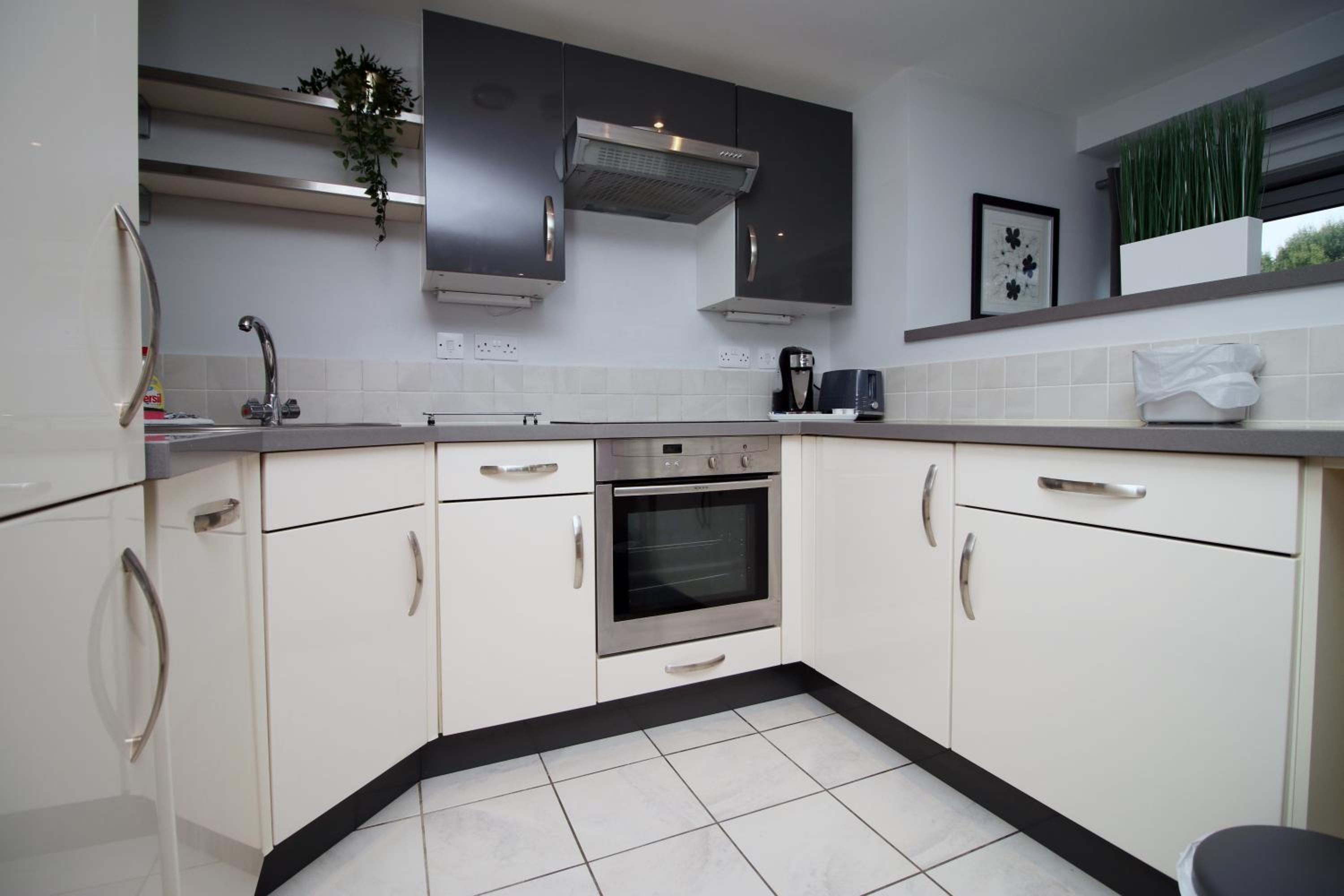 Violets Corner Luxury Swindon Town Apartment Great Location In The South West view 4