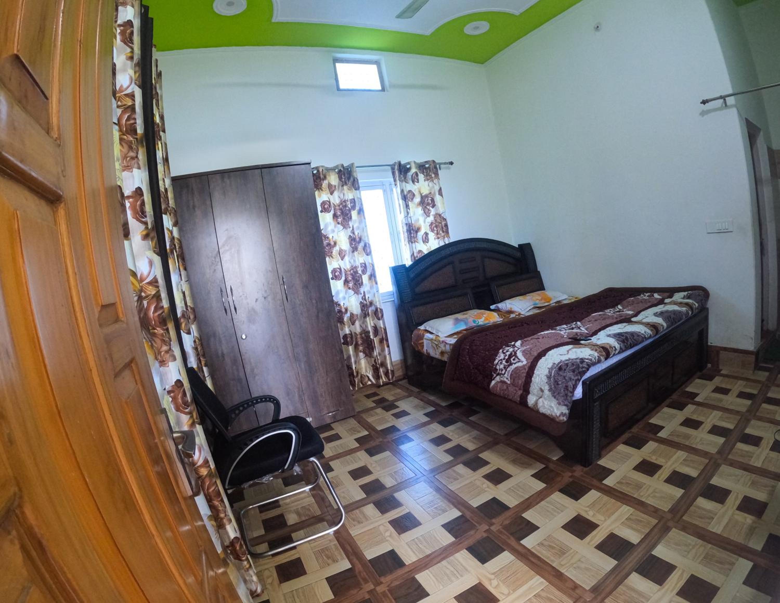Photo 6