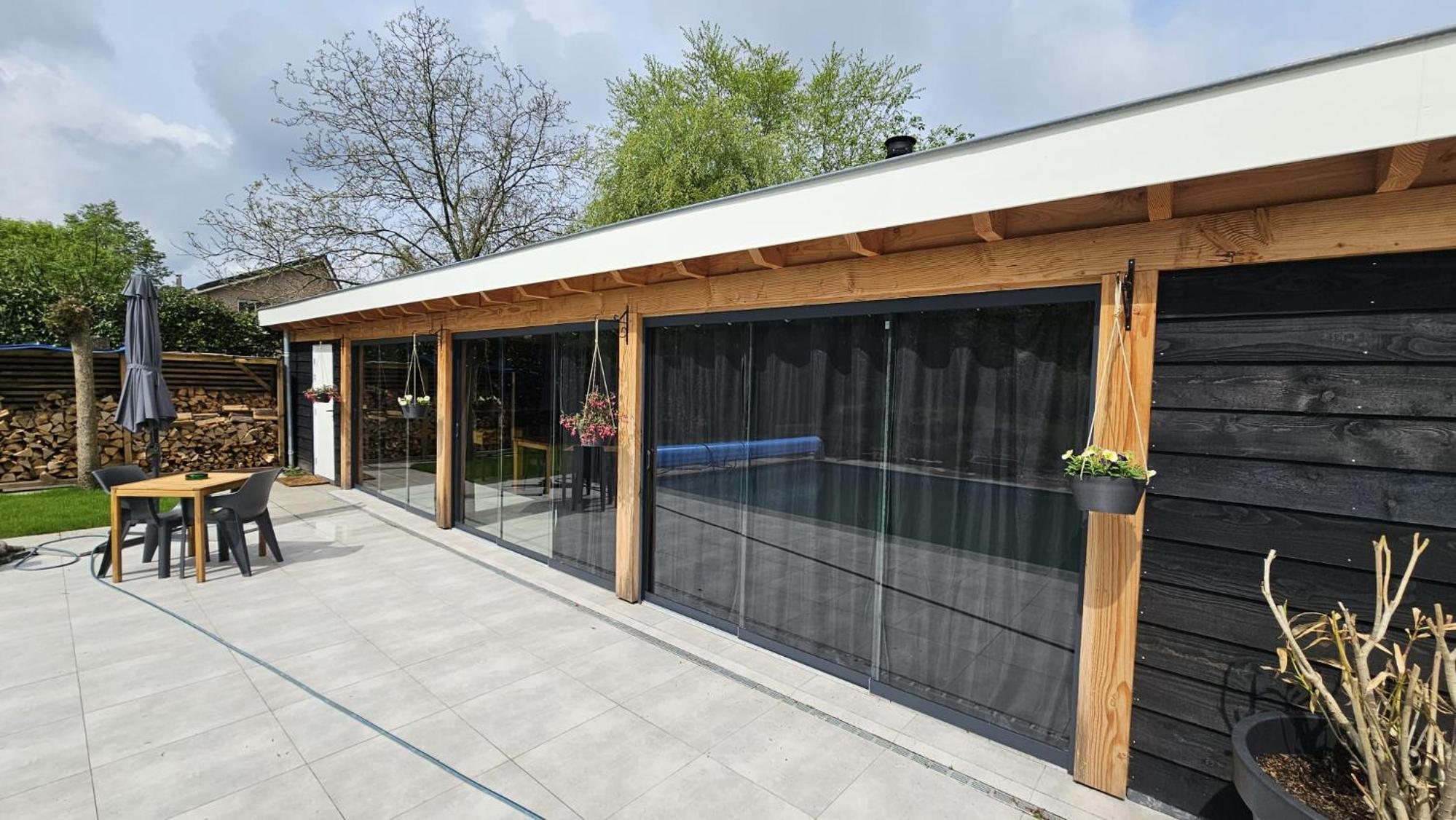 Ham Annex met privé jacuzzi view 4