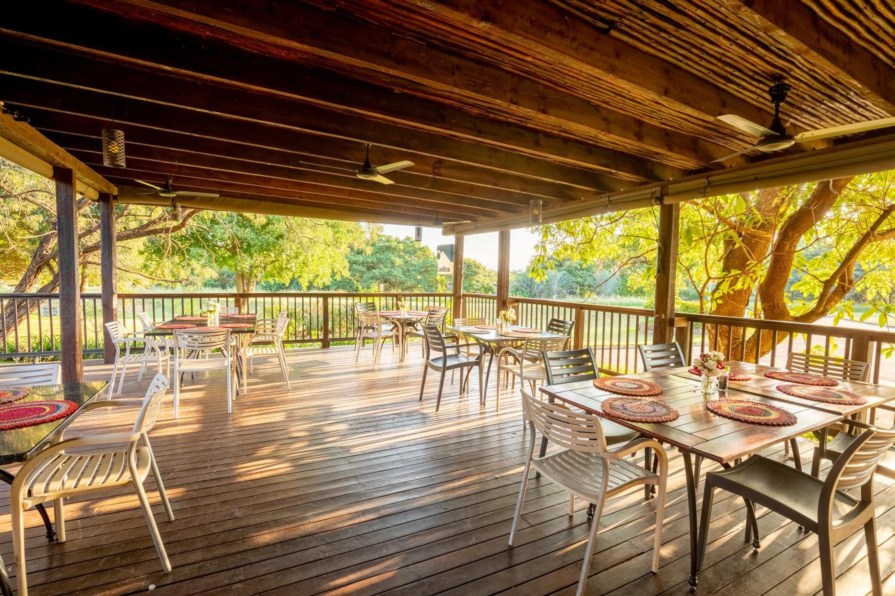 Hamiltons Lodge & Restaurant