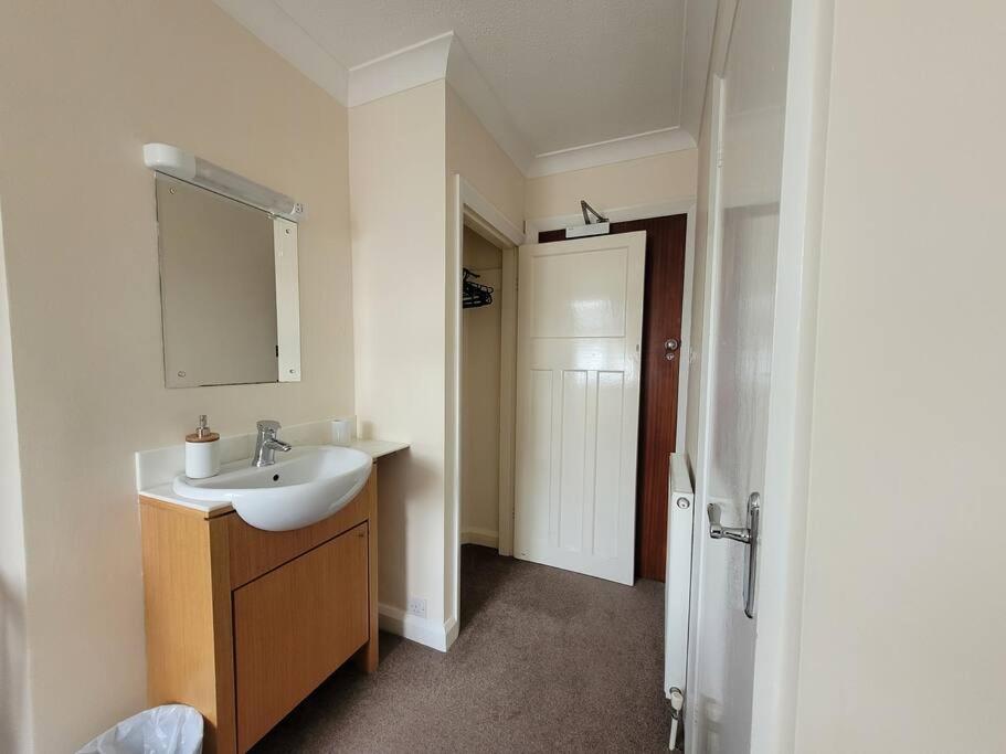 Oxford Vacations - Cornerways Guest House - Property Image 2
