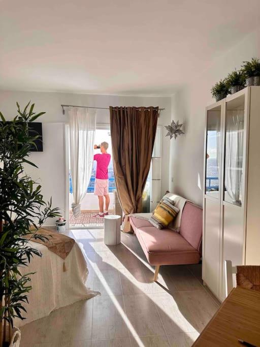 Mirador Paraiso: Superb Sea View
