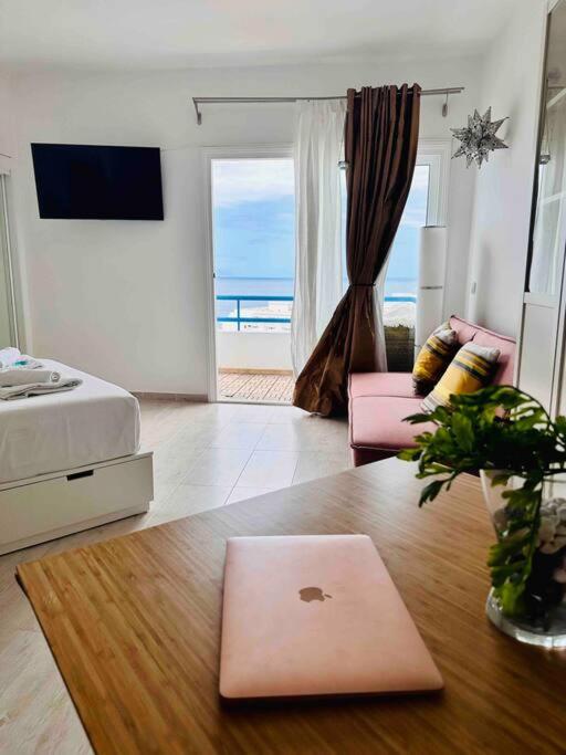 Mirador Paraiso: Superb Sea View