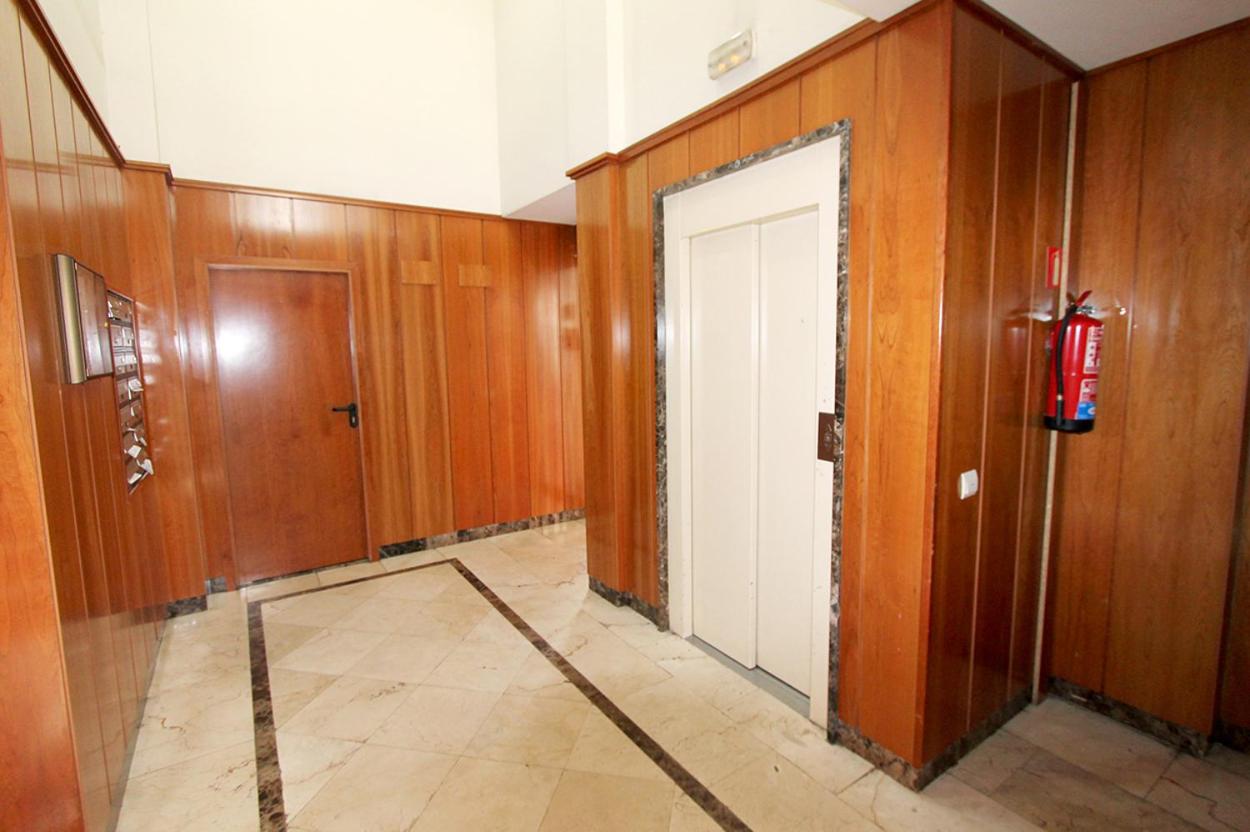Apartamentos Castilla Luz Business