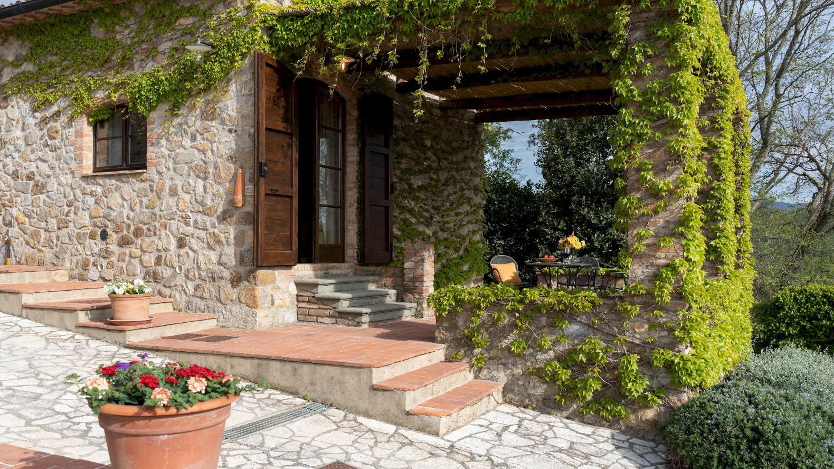 GUADO AL SOLE 26&4, Emma Villas