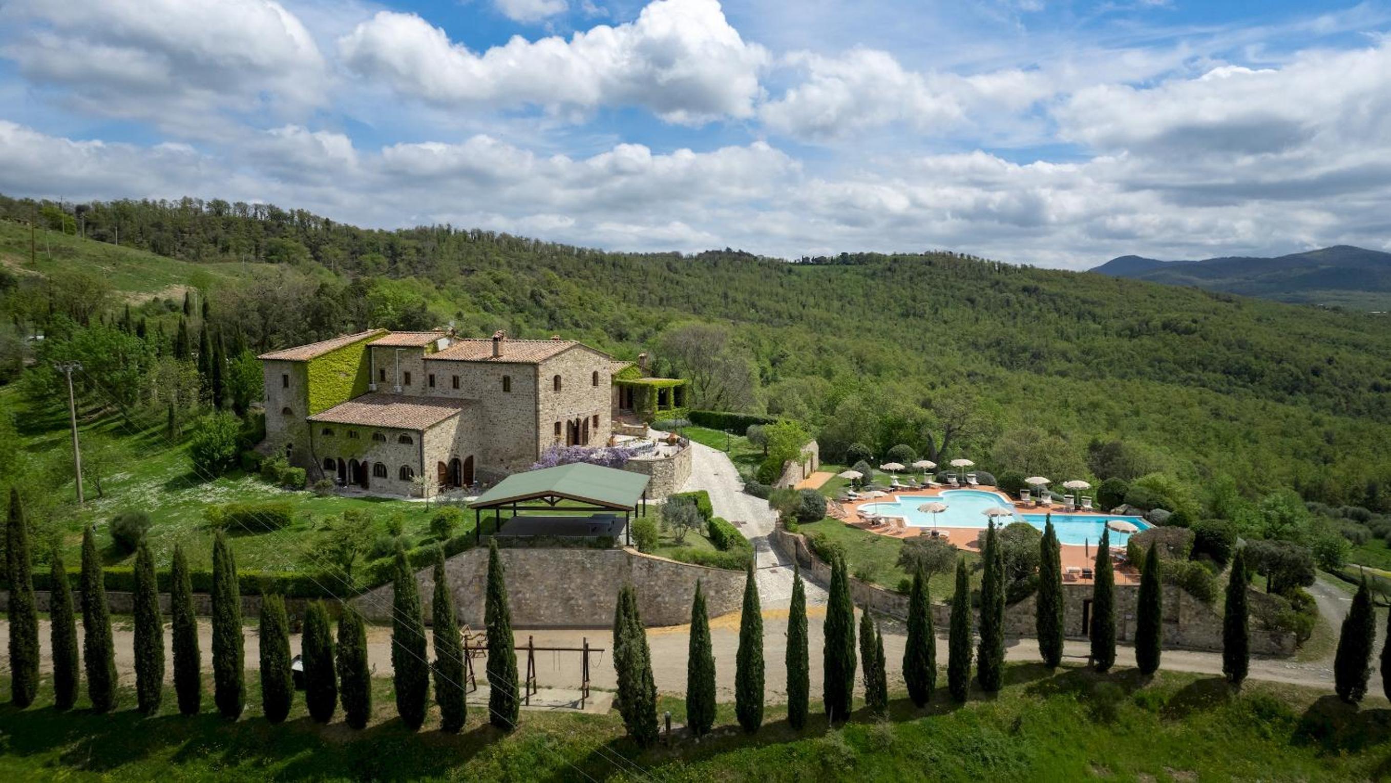 GUADO AL SOLE 26&4, Emma Villas