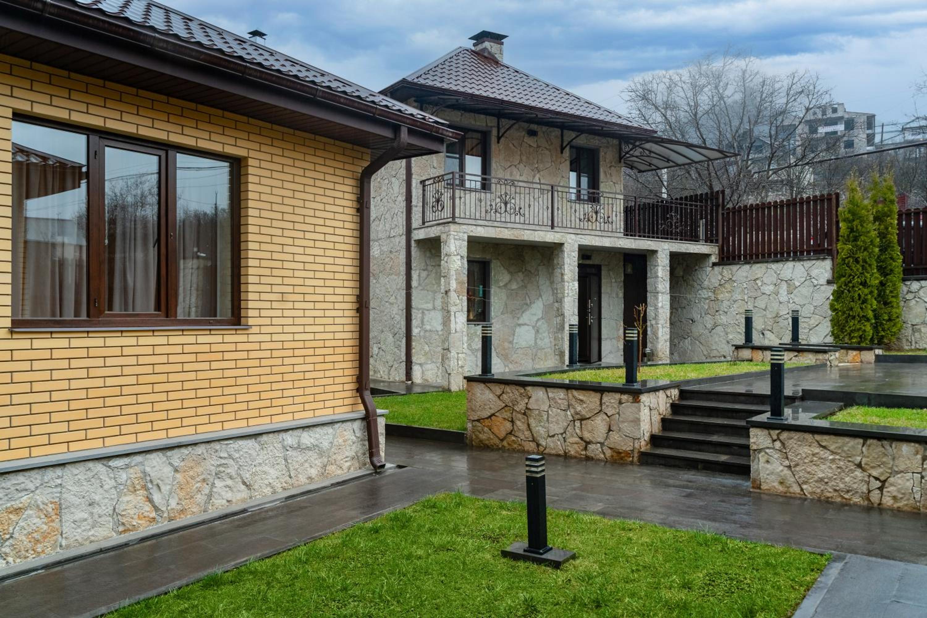 Aurora Villas