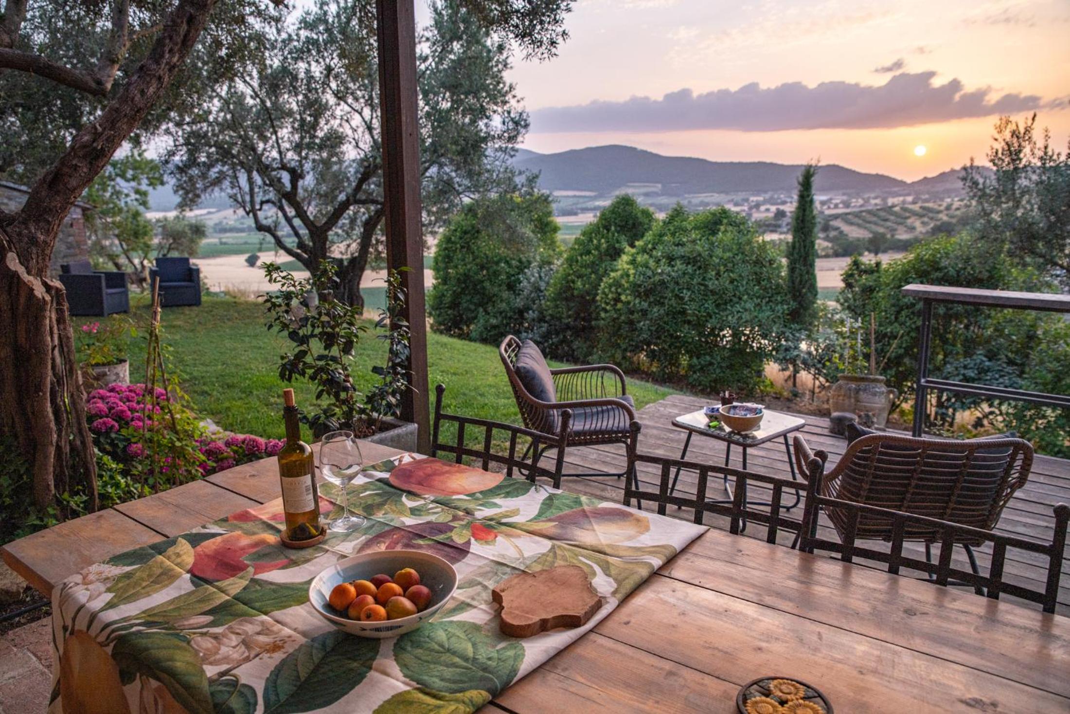 Villa in Agello view 4