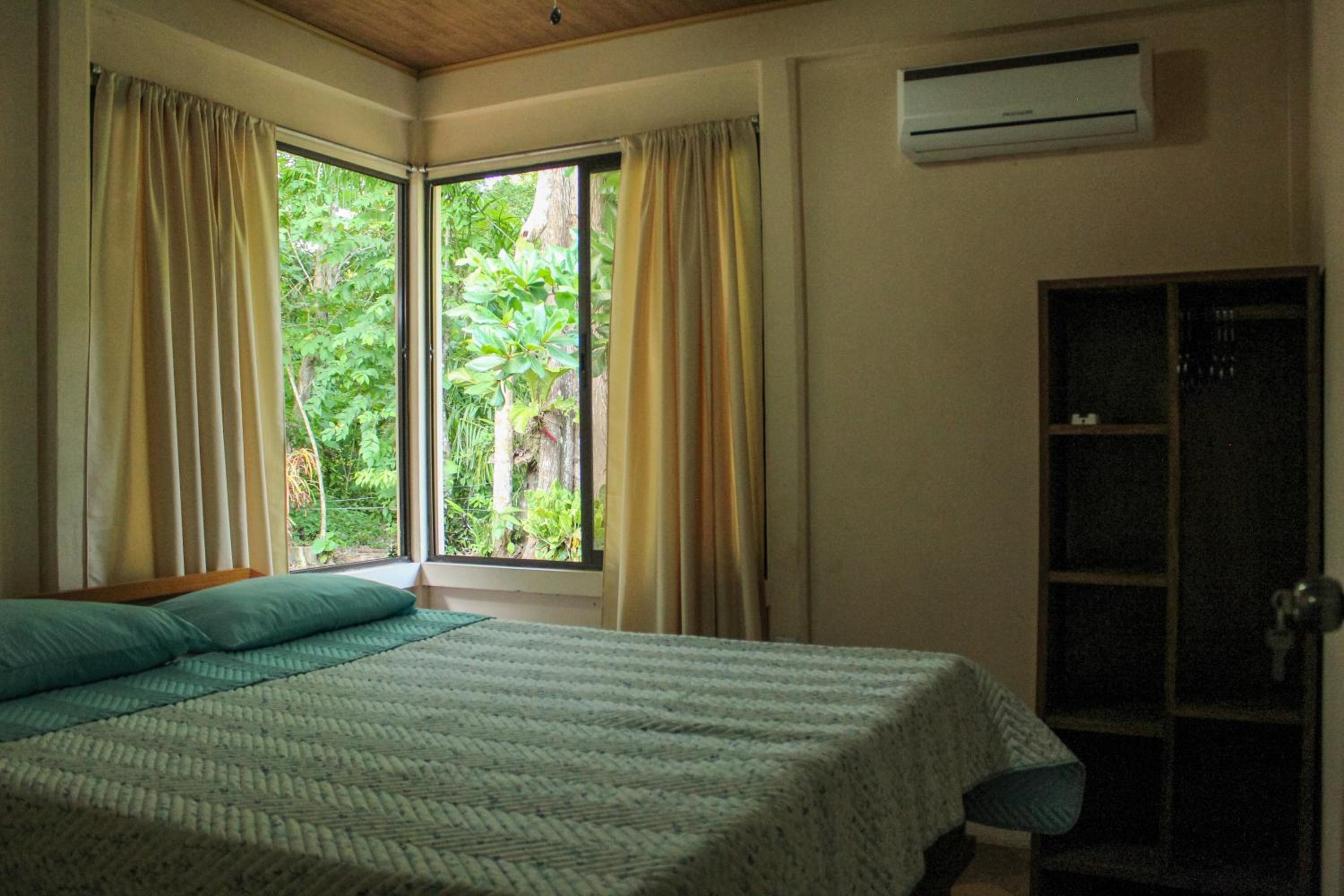 Casa a 26 kilómetros de Jaco rodeado de naturaleza