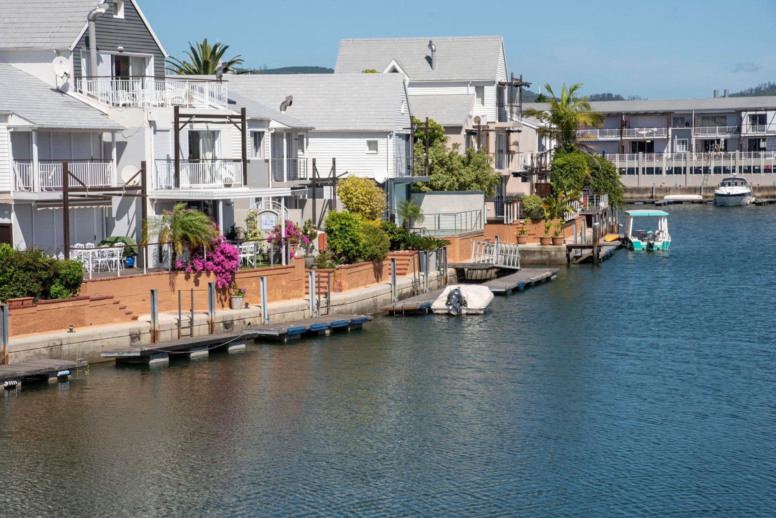 WATERFRONT 2 BR Home with mooring at Knysna Quays - life on the water view 5