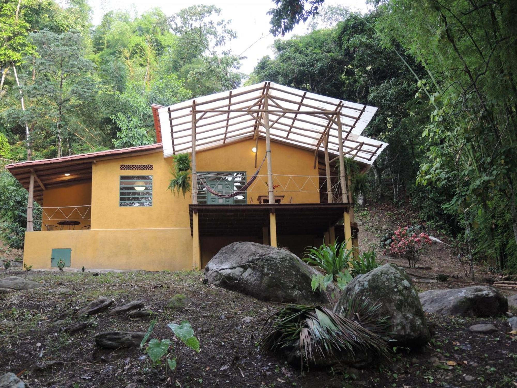 Finca Hostal Bolivar - Casa Maracuya