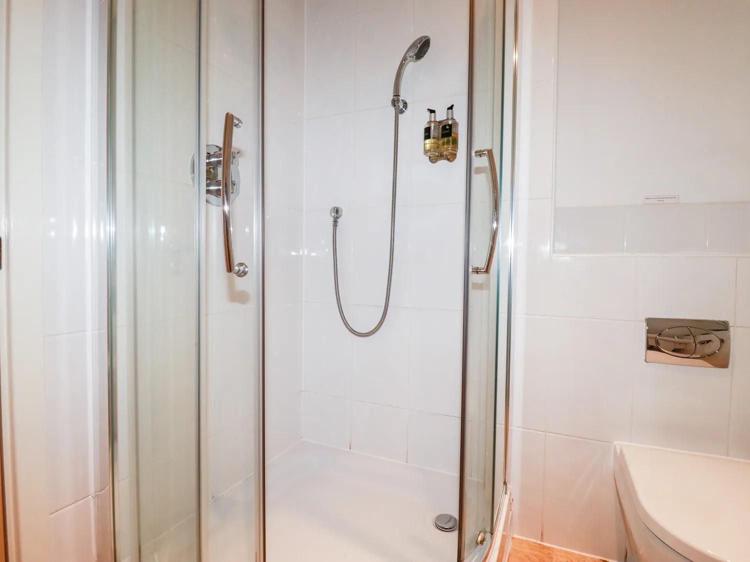 2 Bed Penthouse apartment overlooking Fistral Beach - STAYSEEKERS