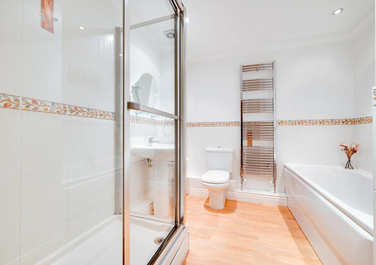 2 Bed in Carlyon Bay oc-crinni