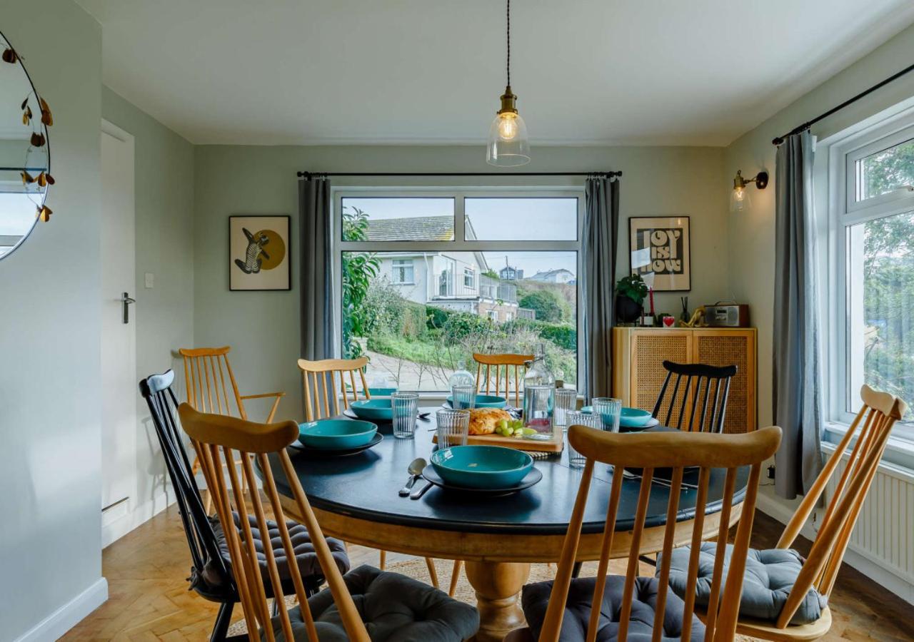 4 Bed in Mawgan Porth oc-d26830