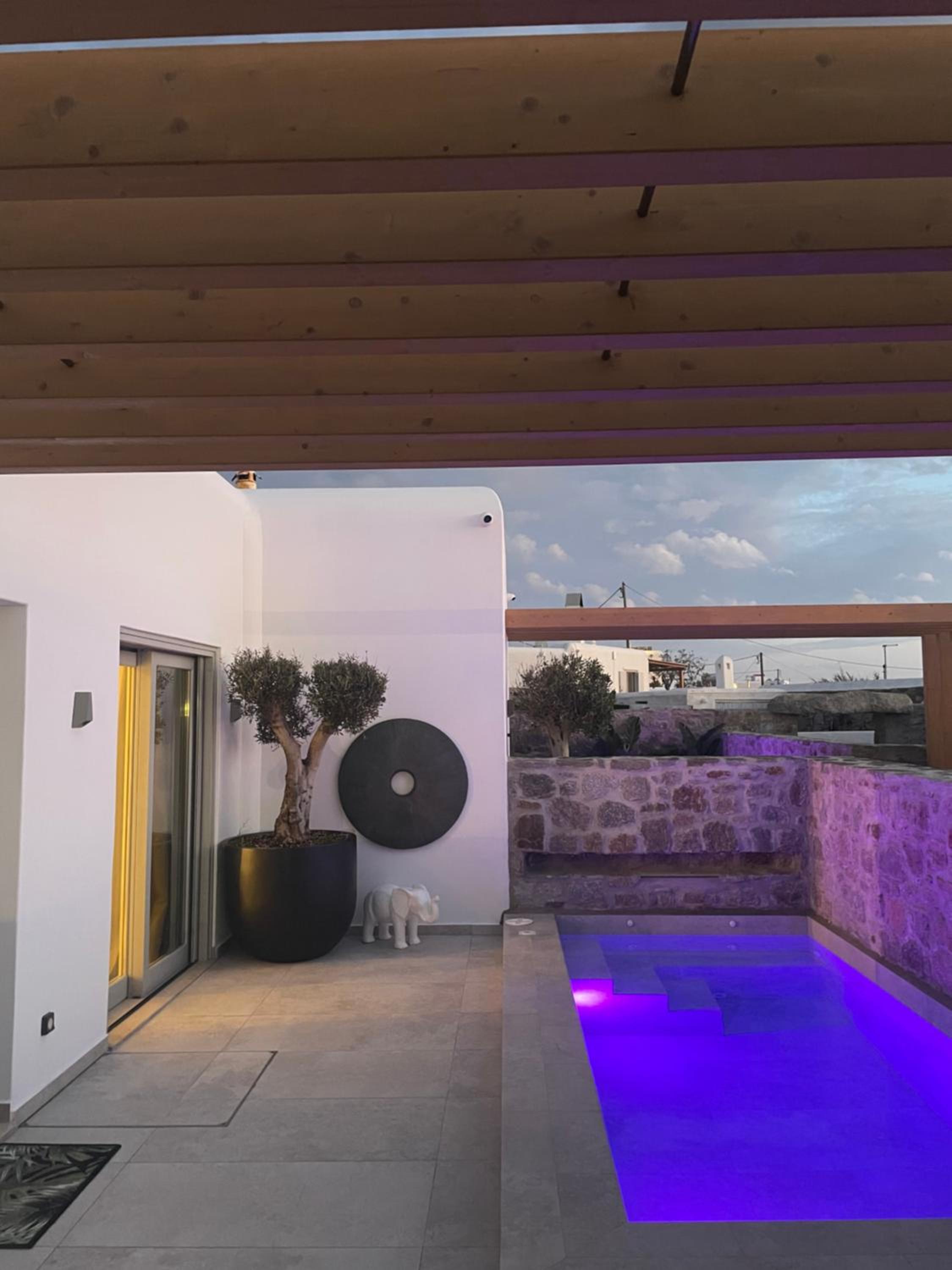 Brilliance of Mykonos