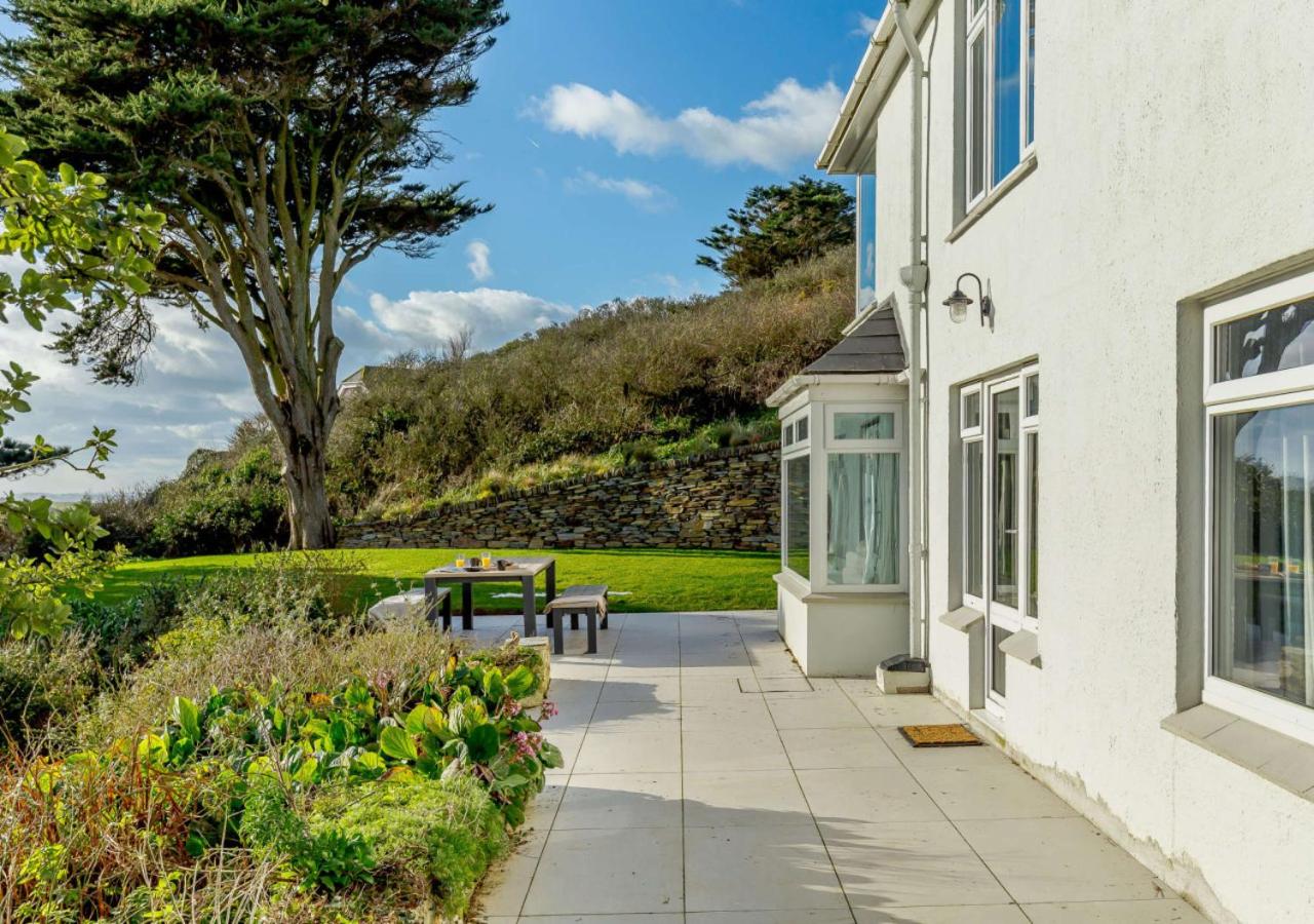 4 Bed in Mawgan Porth oc-d26830