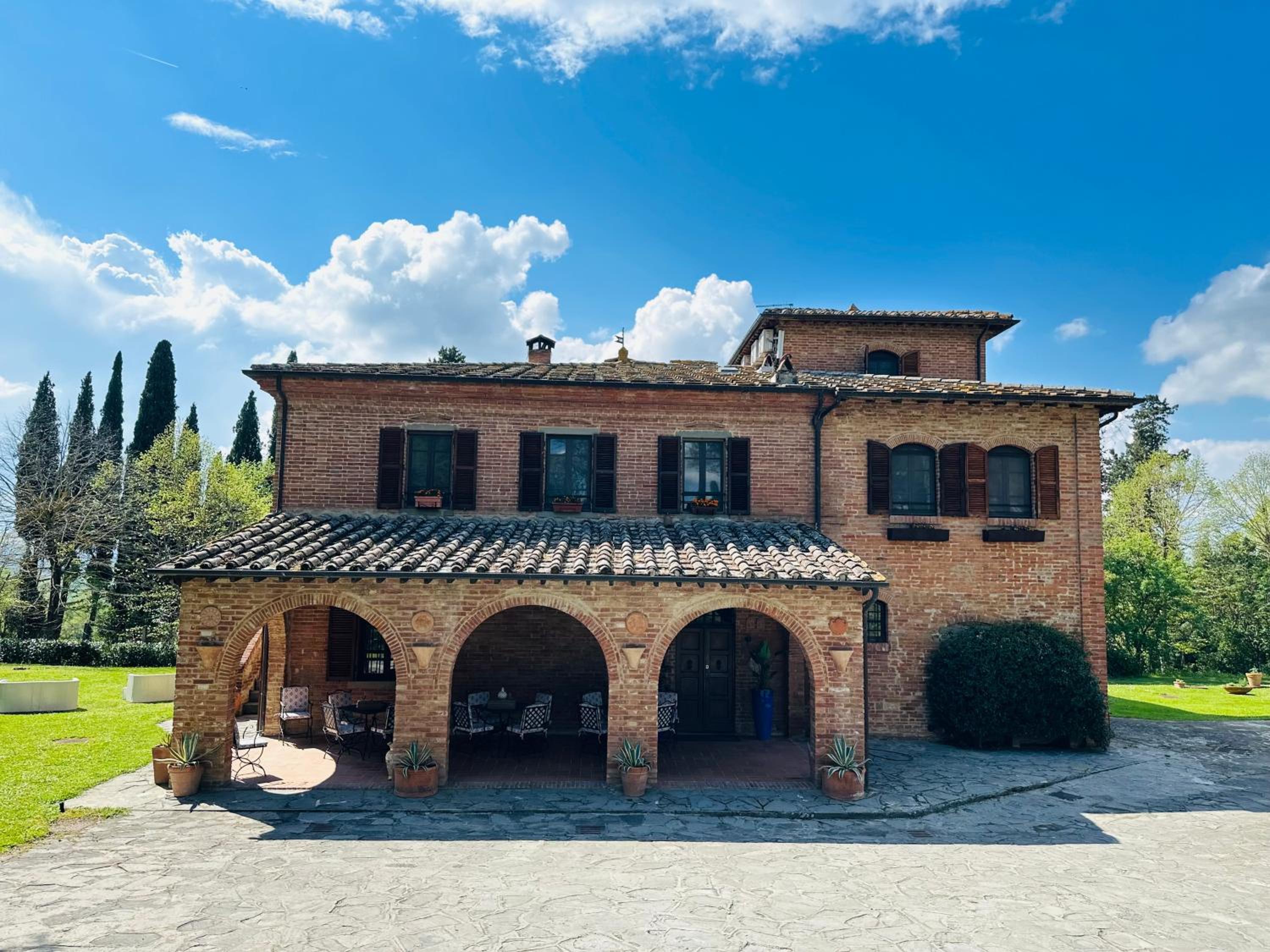 Villa Bella Cortona- Luxury Tuscan Villa - main view