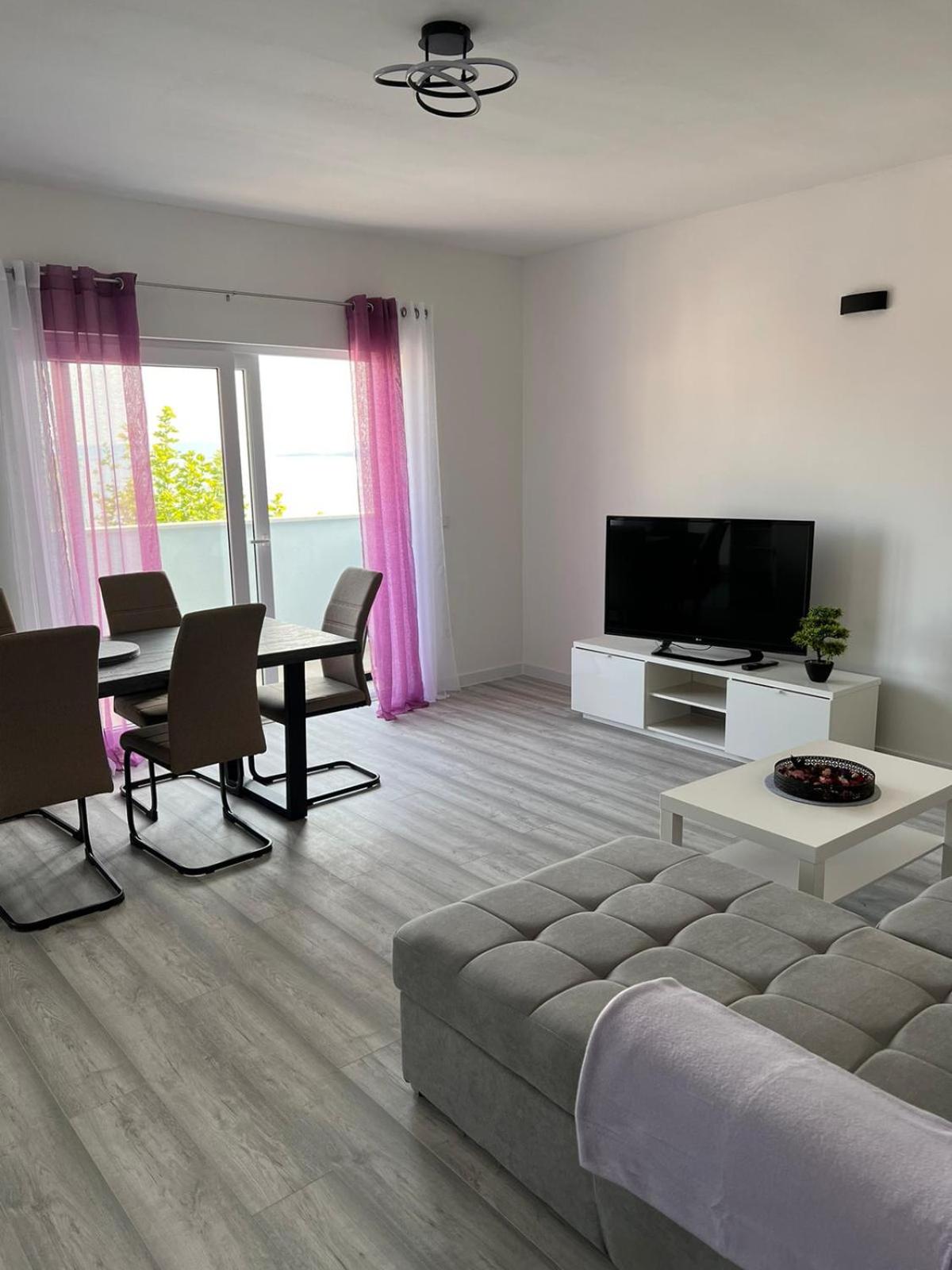 Apartment Lena