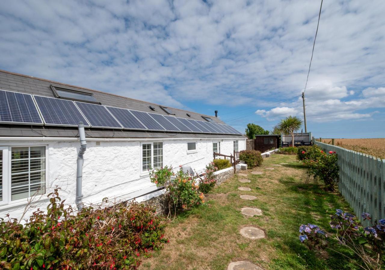 2 Bed in Sennen oc-flora view 4