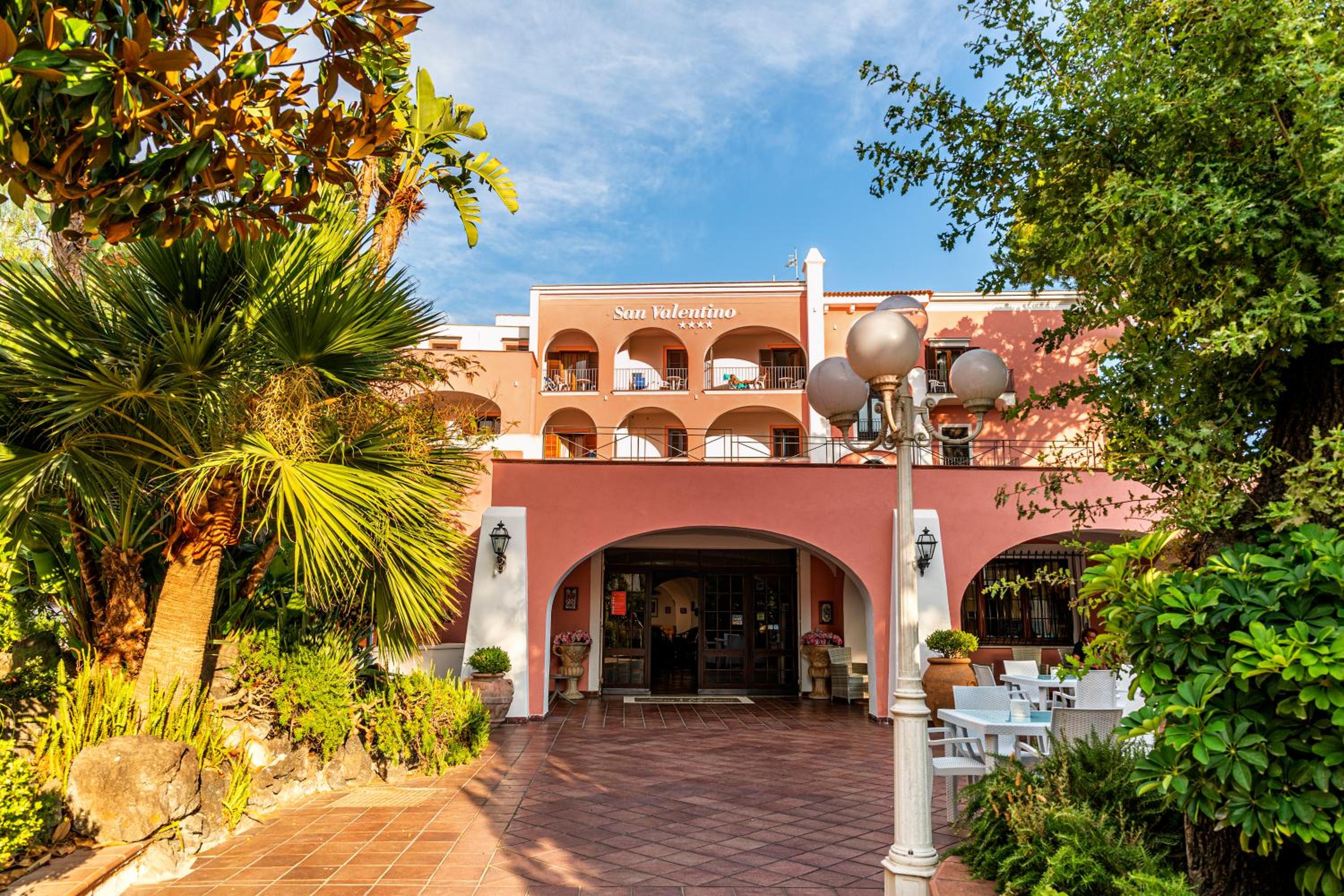 Hotel San Valentino Terme - Image 1