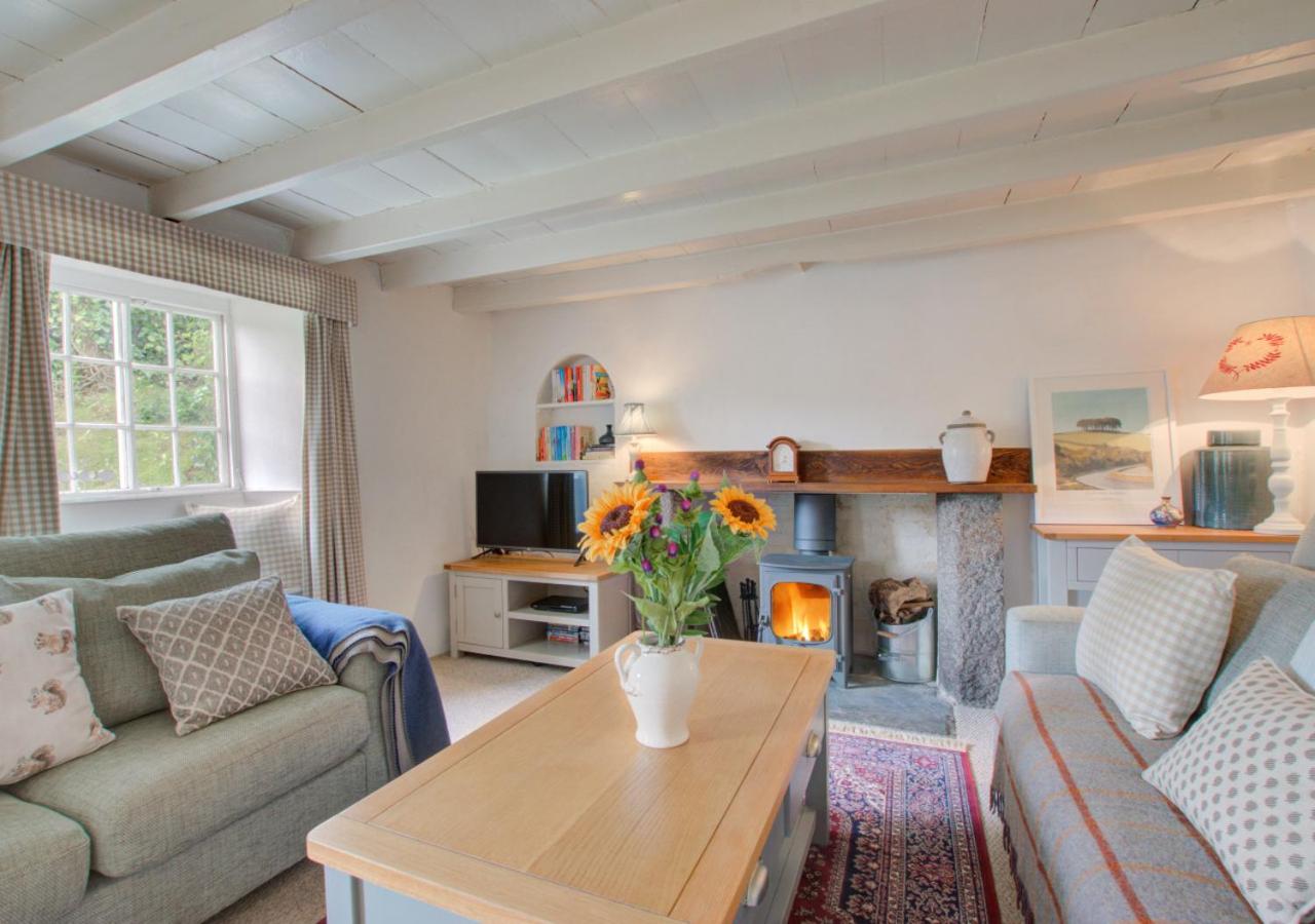 3 Bed in Helford oc-hcmimo