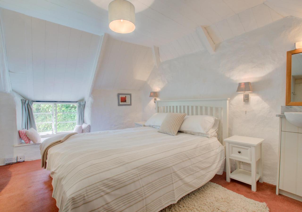 3 Bed in Helford oc-hcmimo