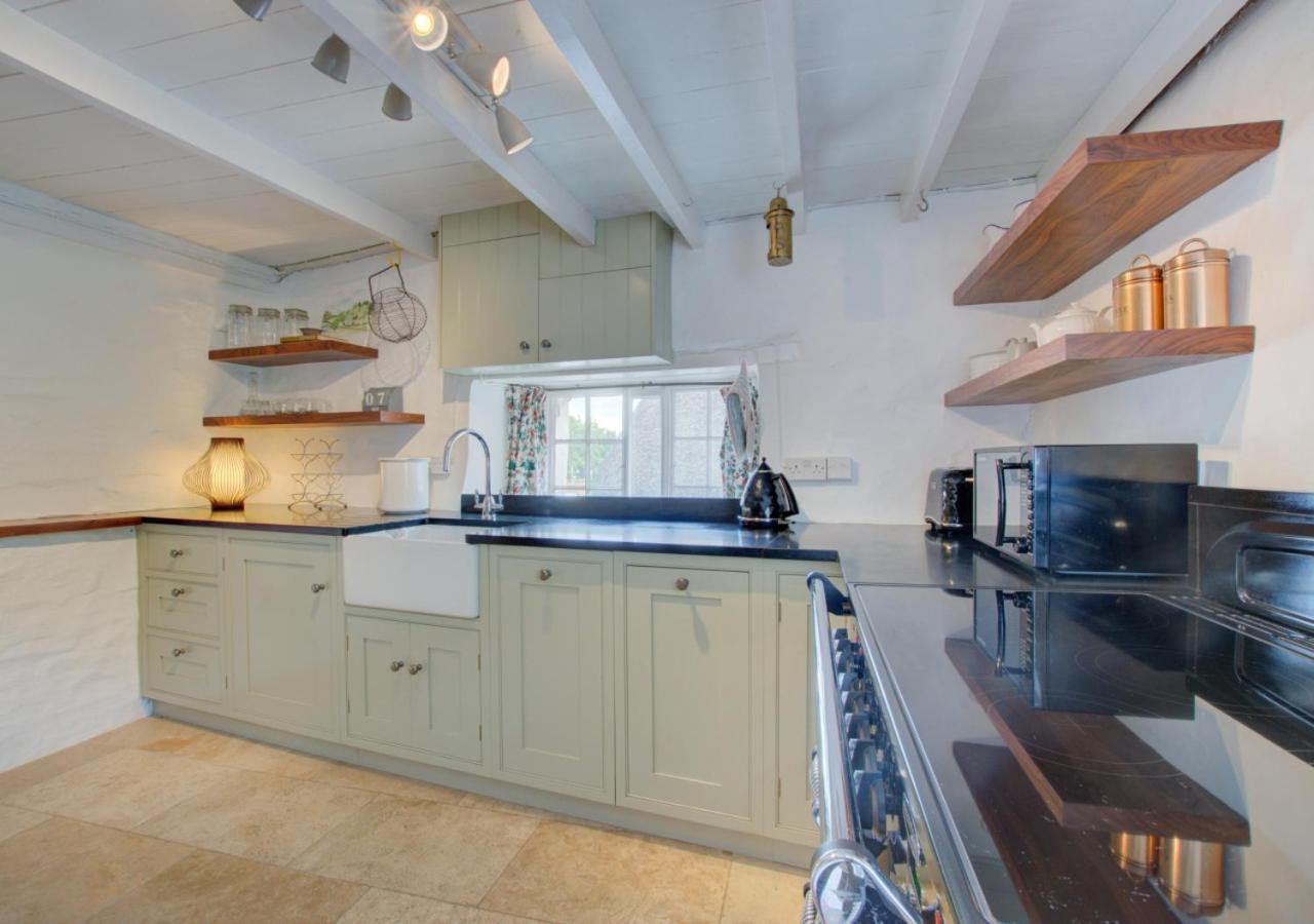 3 Bed in Helford oc-hcmimo