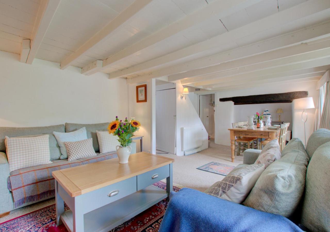 3 Bed in Helford oc-hcmimo