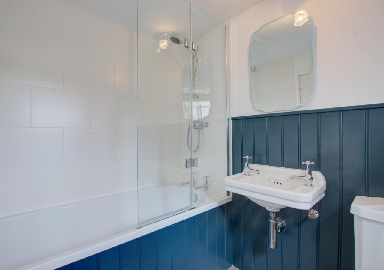 3 Bed in Helford oc-hcmimo