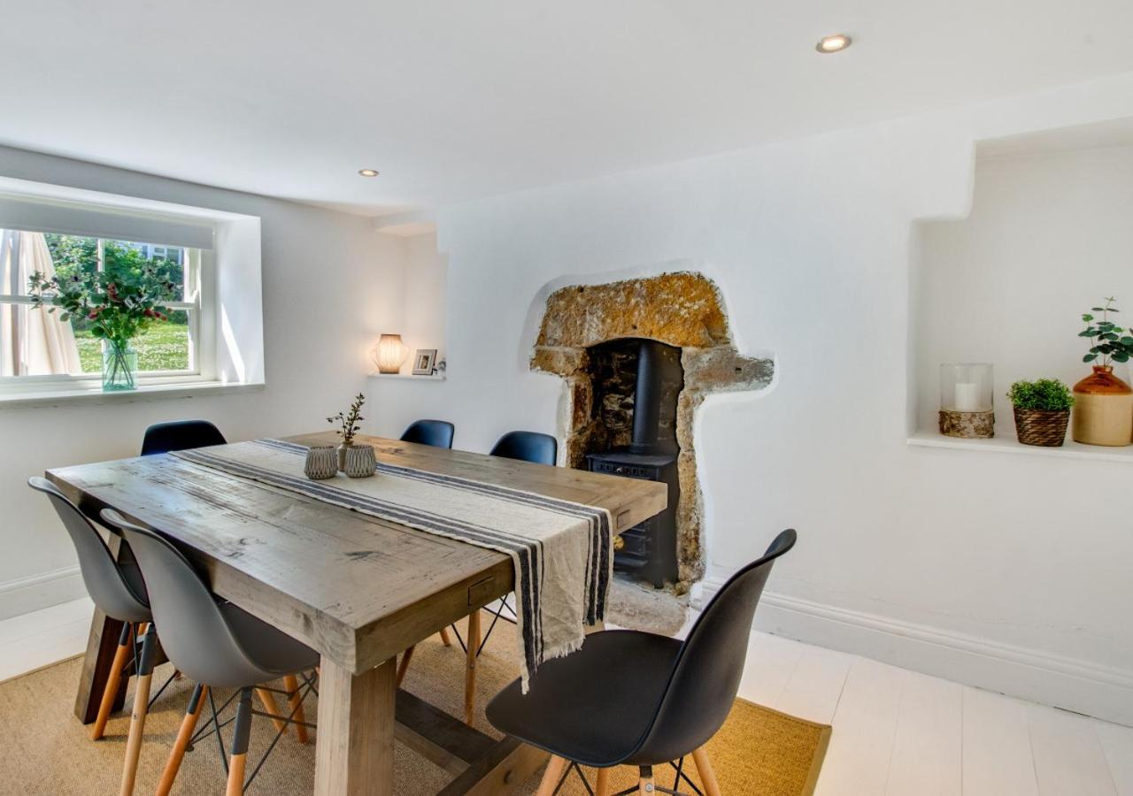 2 Bed in Breage oc-jobcot